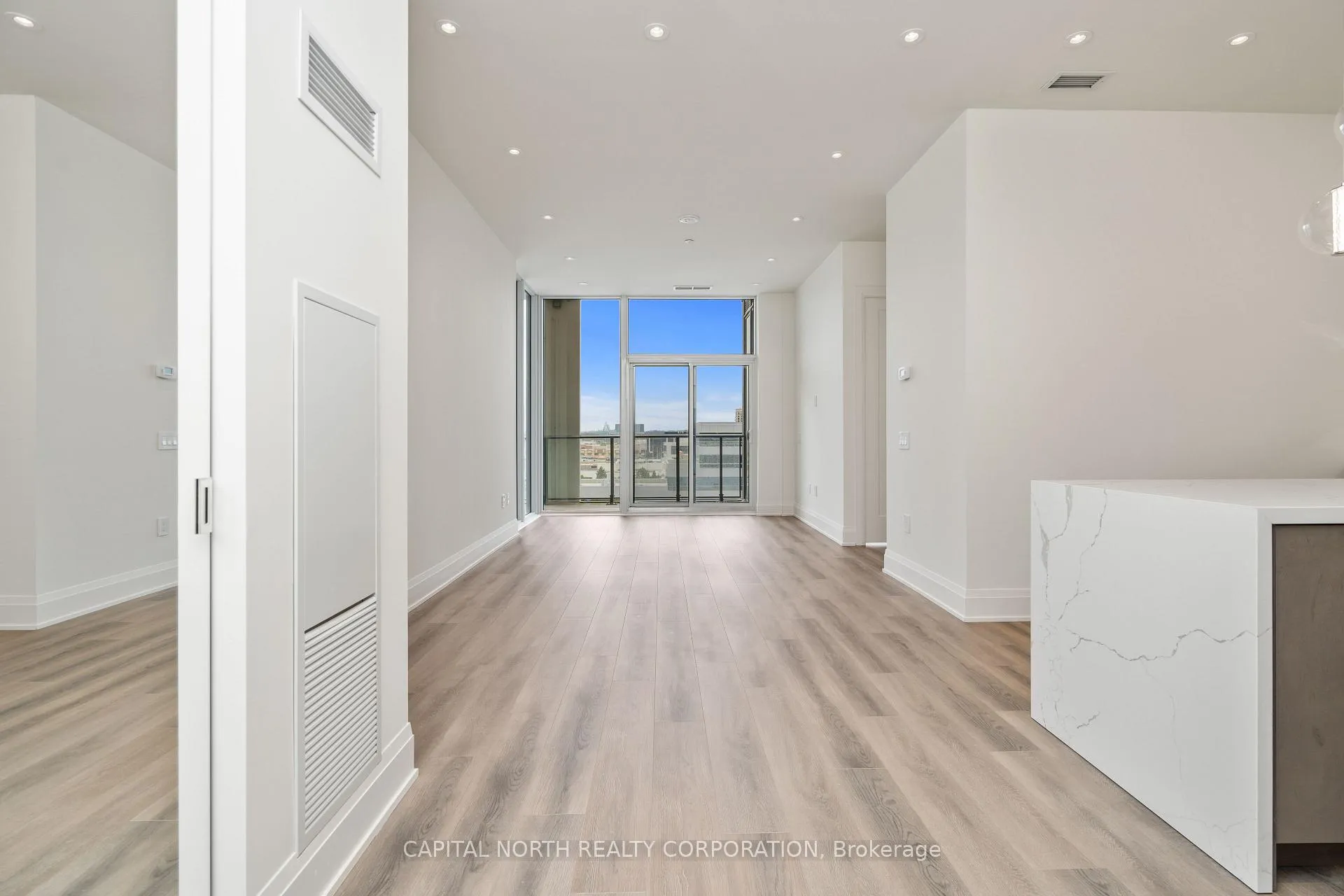 Photo 6 of Unit 629, 9000 Jane Street, Vaughan, Concord — HOMEH