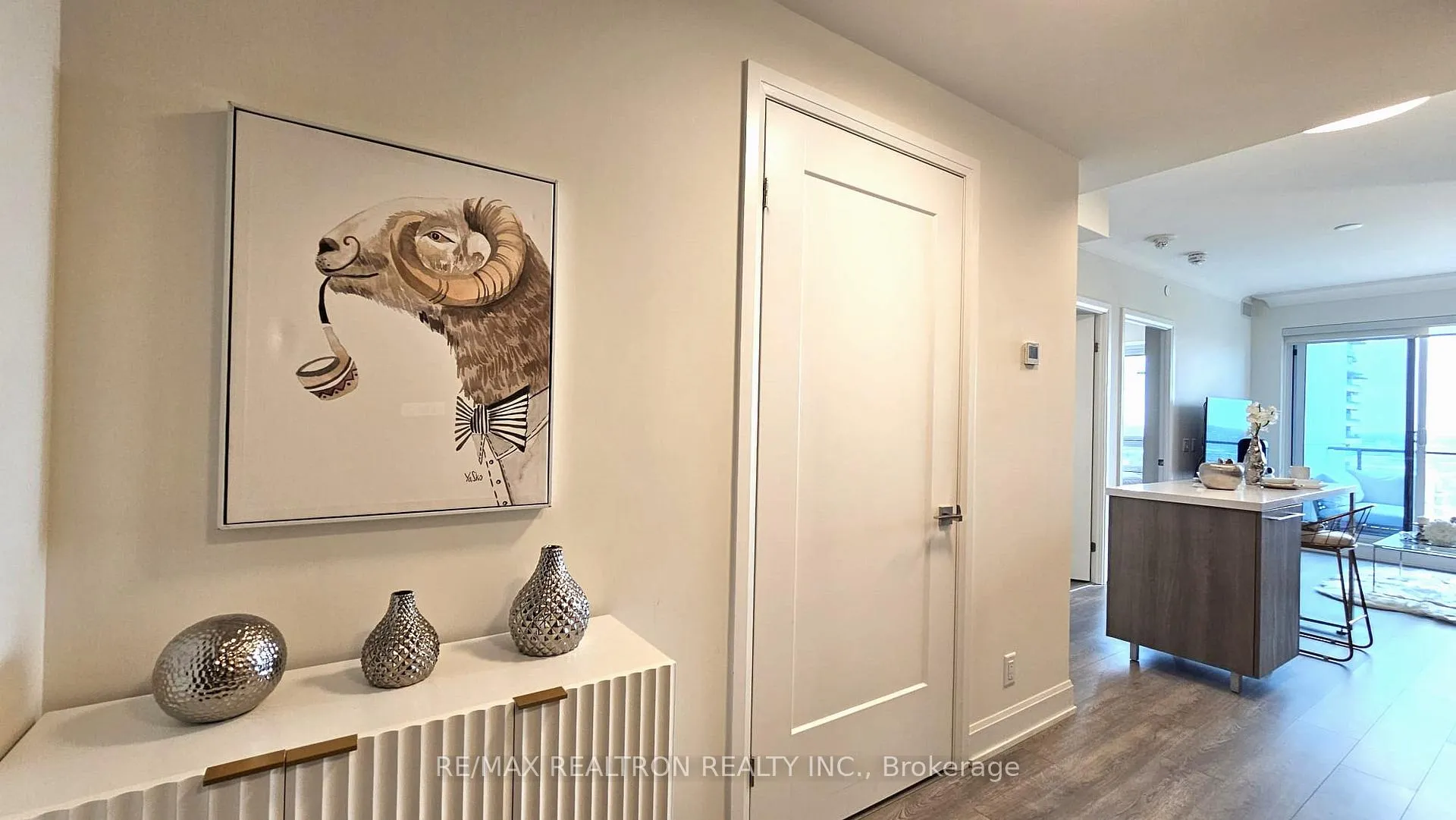 Photo 5 of Unit 2711, 8 Water Walk Drive, Markham, Unionville — HOMEH
