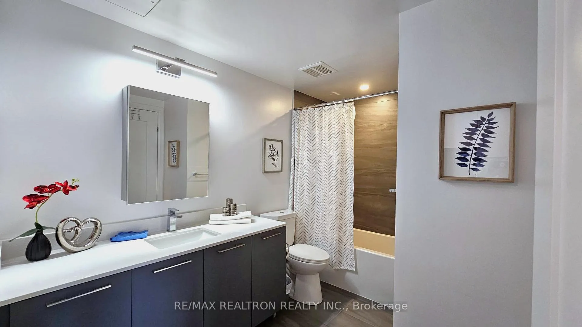 Photo 9 of Unit 2711, 8 Water Walk Drive, Markham, Unionville — HOMEH