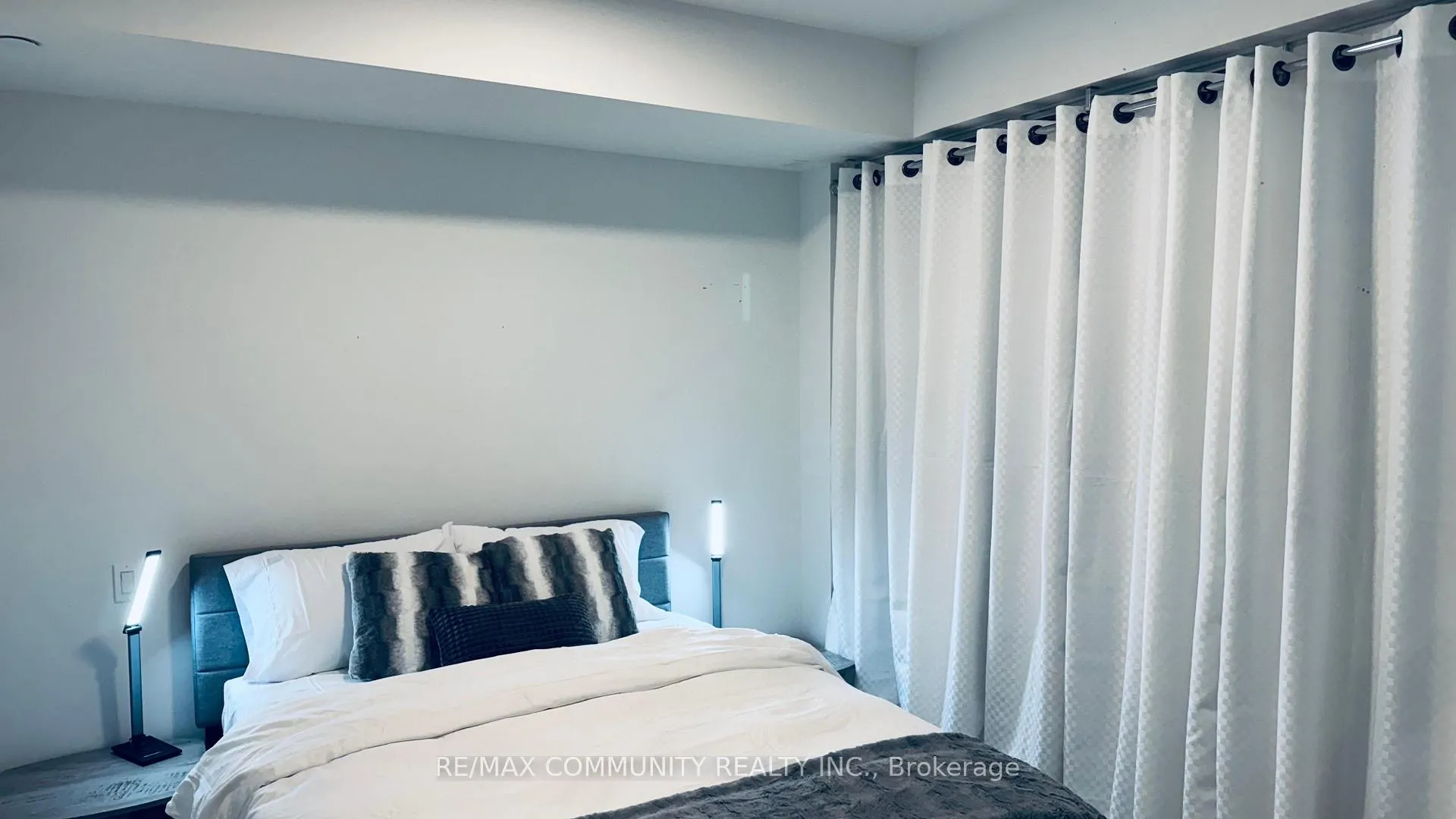 Photo 14 of Unit 1306, 39 Mary Street, Barrie, City Centre — HOMEH