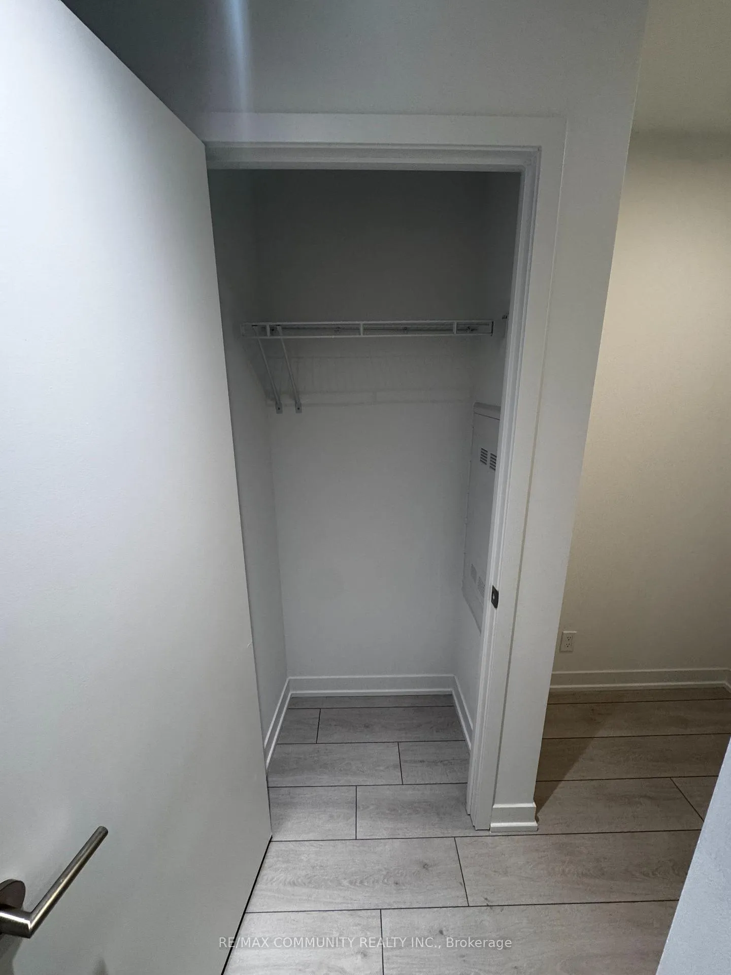 Photo 17 of Unit 1306, 39 Mary Street, Barrie, City Centre — HOMEH