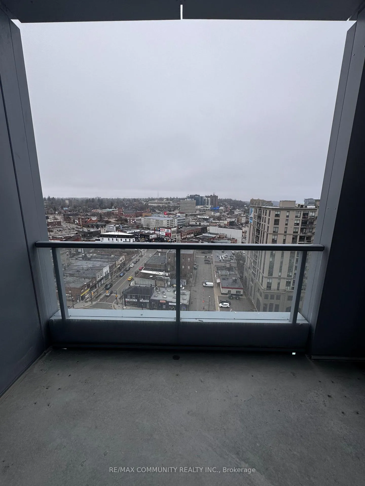Photo 18 of Unit 1306, 39 Mary Street, Barrie, City Centre — HOMEH