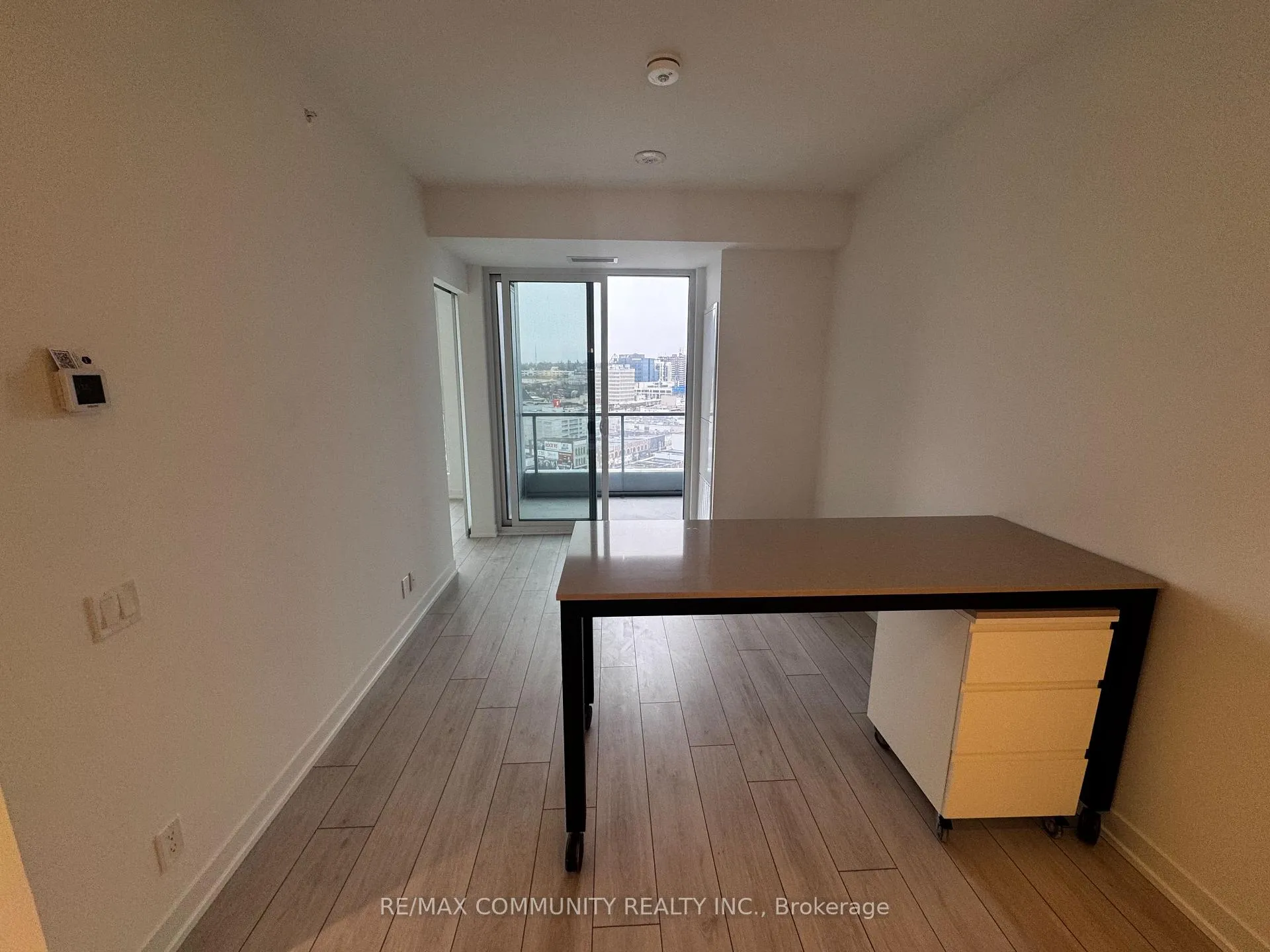 Photo 26 of Unit 1306, 39 Mary Street, Barrie, City Centre — HOMEH