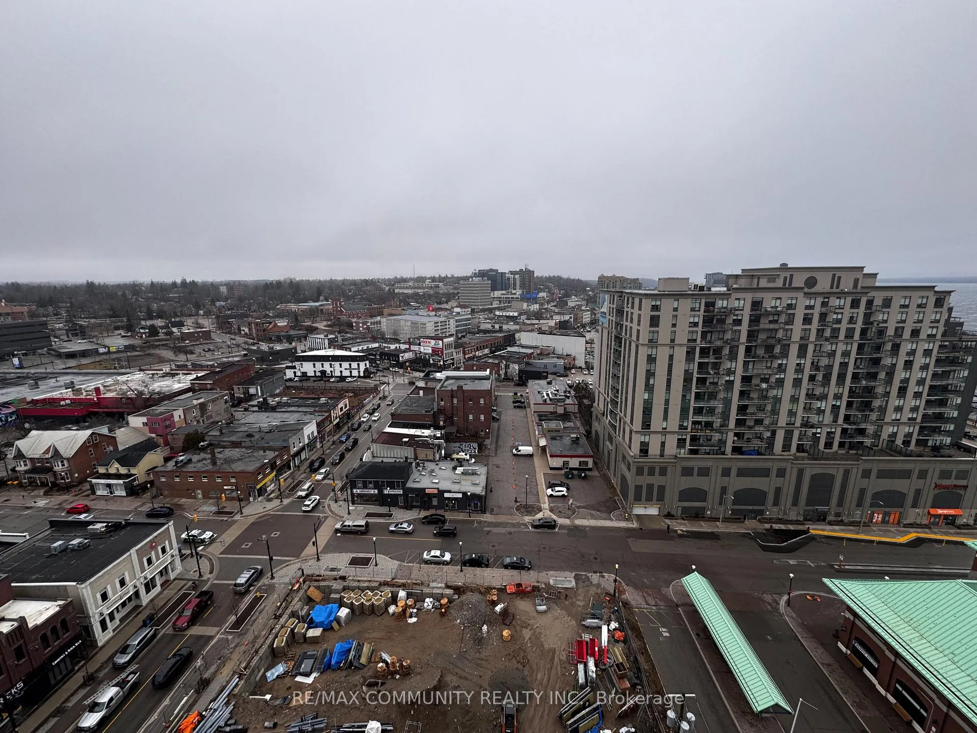 Photo 40 of Unit 1306, 39 Mary Street, Barrie, City Centre — HOMEH