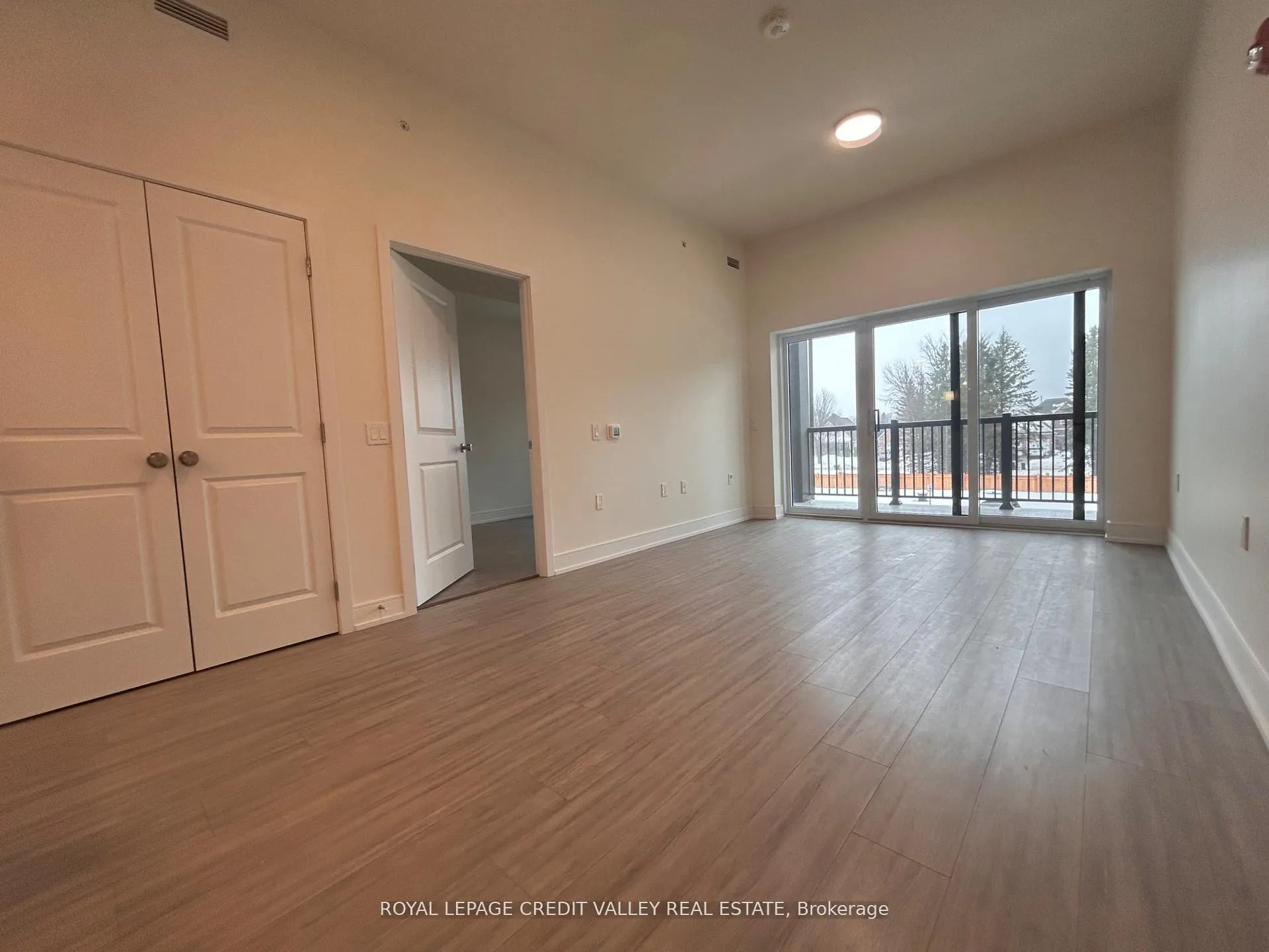 Photo 10 of Unit 201, 121 Mary Street, Clearview, Creemore — HOMEH