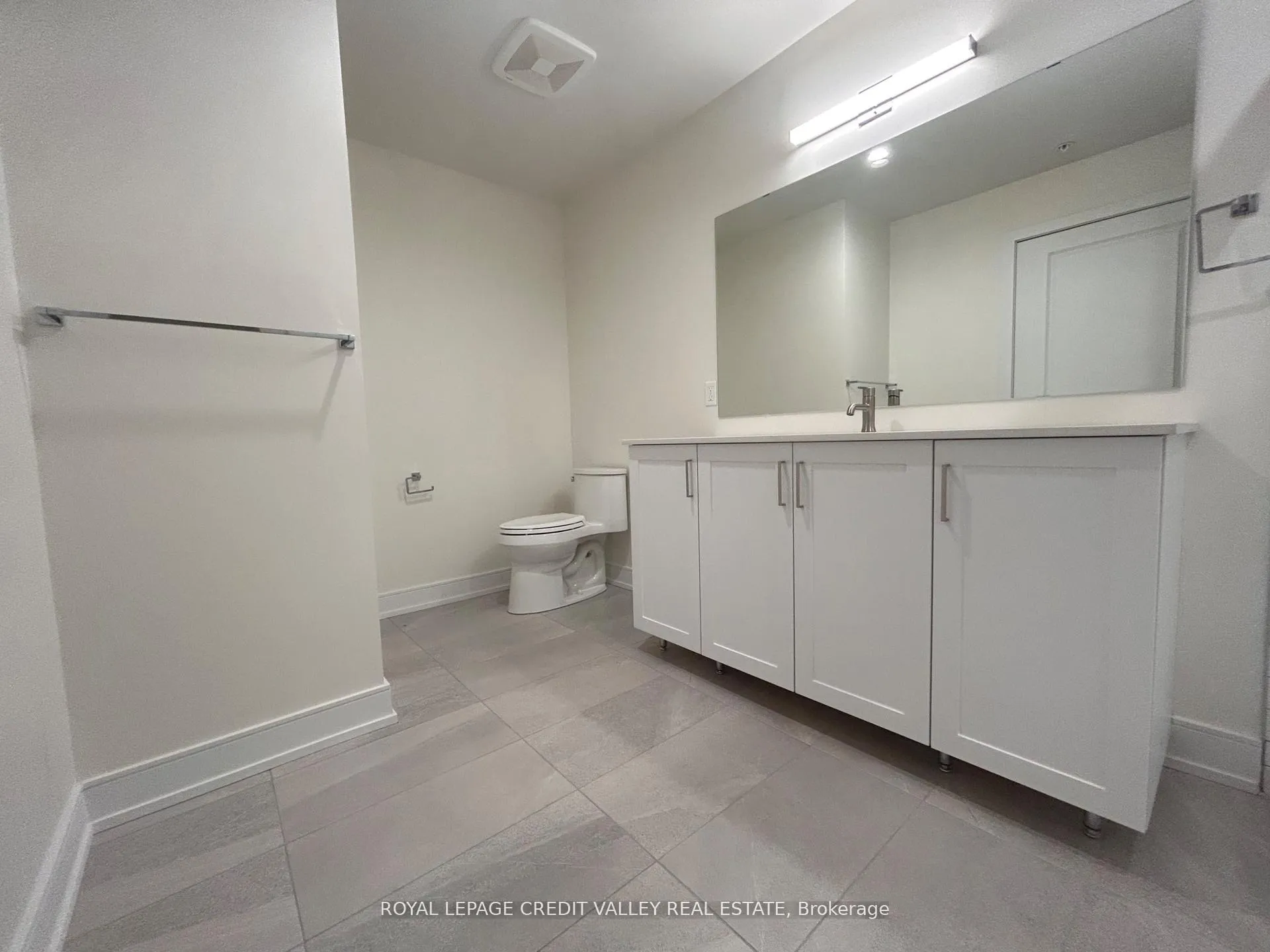 Photo 14 of Unit 201, 121 Mary Street, Clearview, Creemore — HOMEH