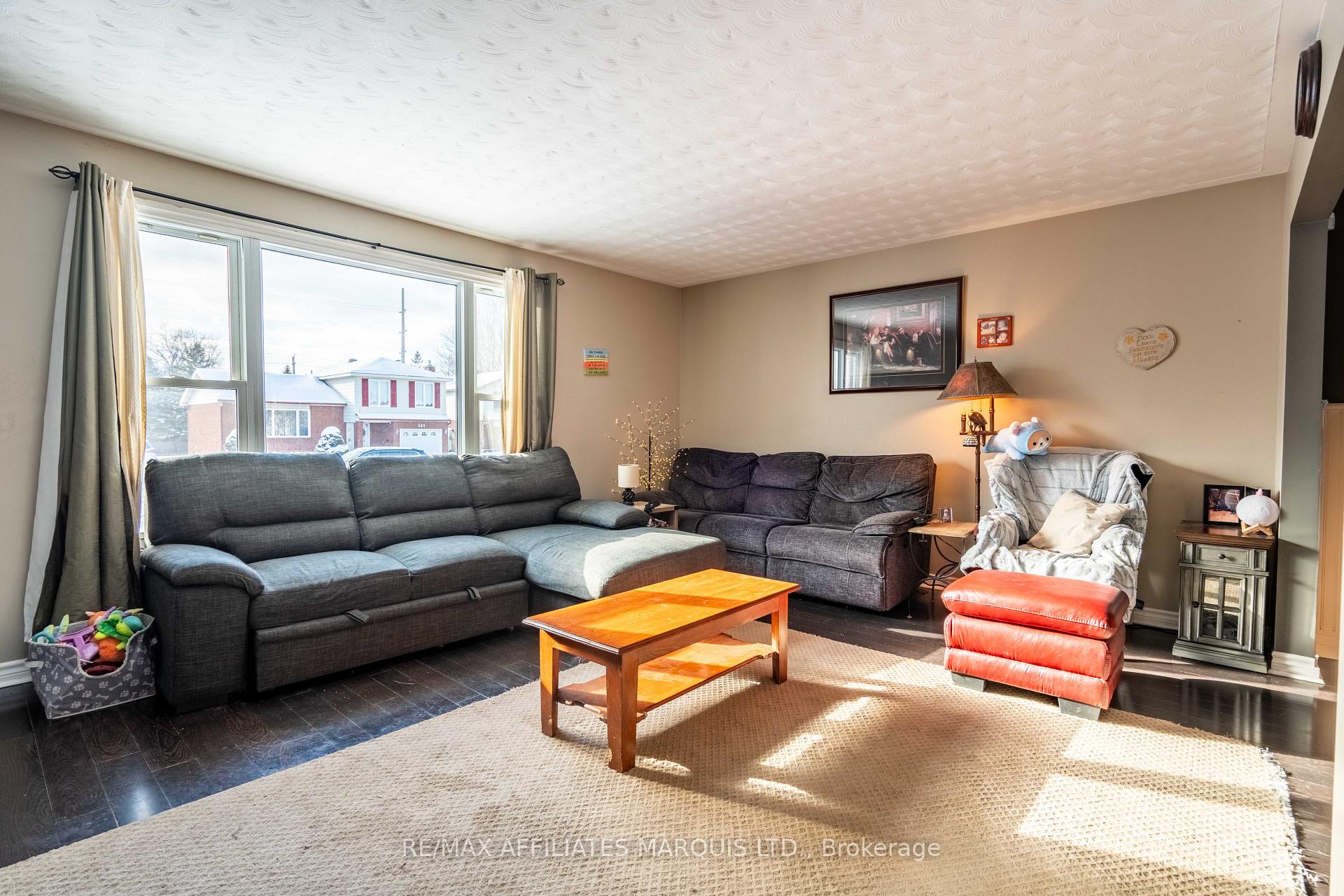 Photo 2 of 584 Kirkwood Street, Cornwall — HOMEH
