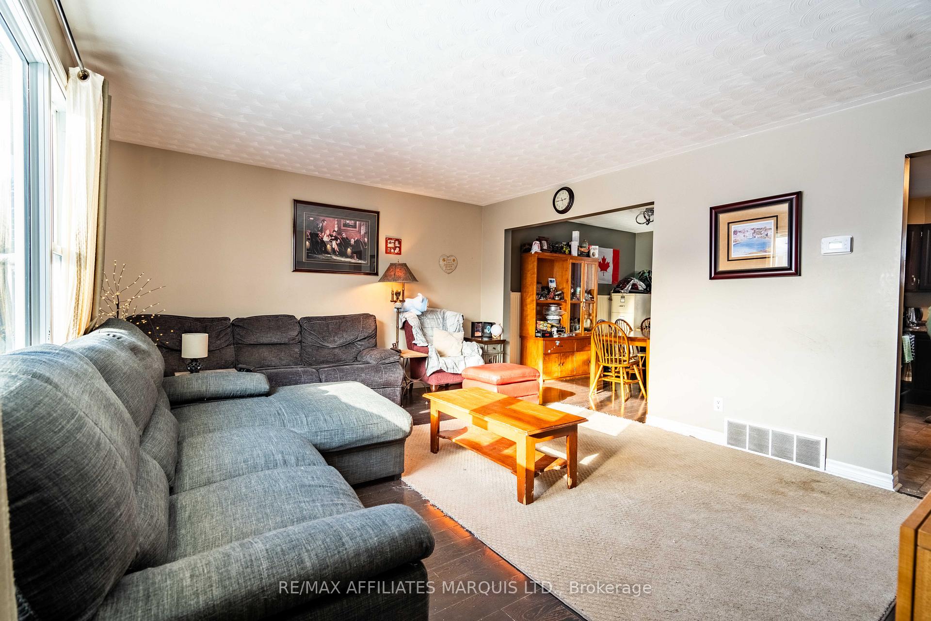 Photo 4 of 584 Kirkwood Street, Cornwall — HOMEH