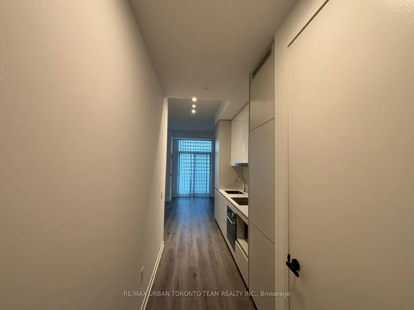 Photo 7 of Unit 3115, 28 Interchange Way, Vaughan, Vaughan Corporate Centre — HOMEH