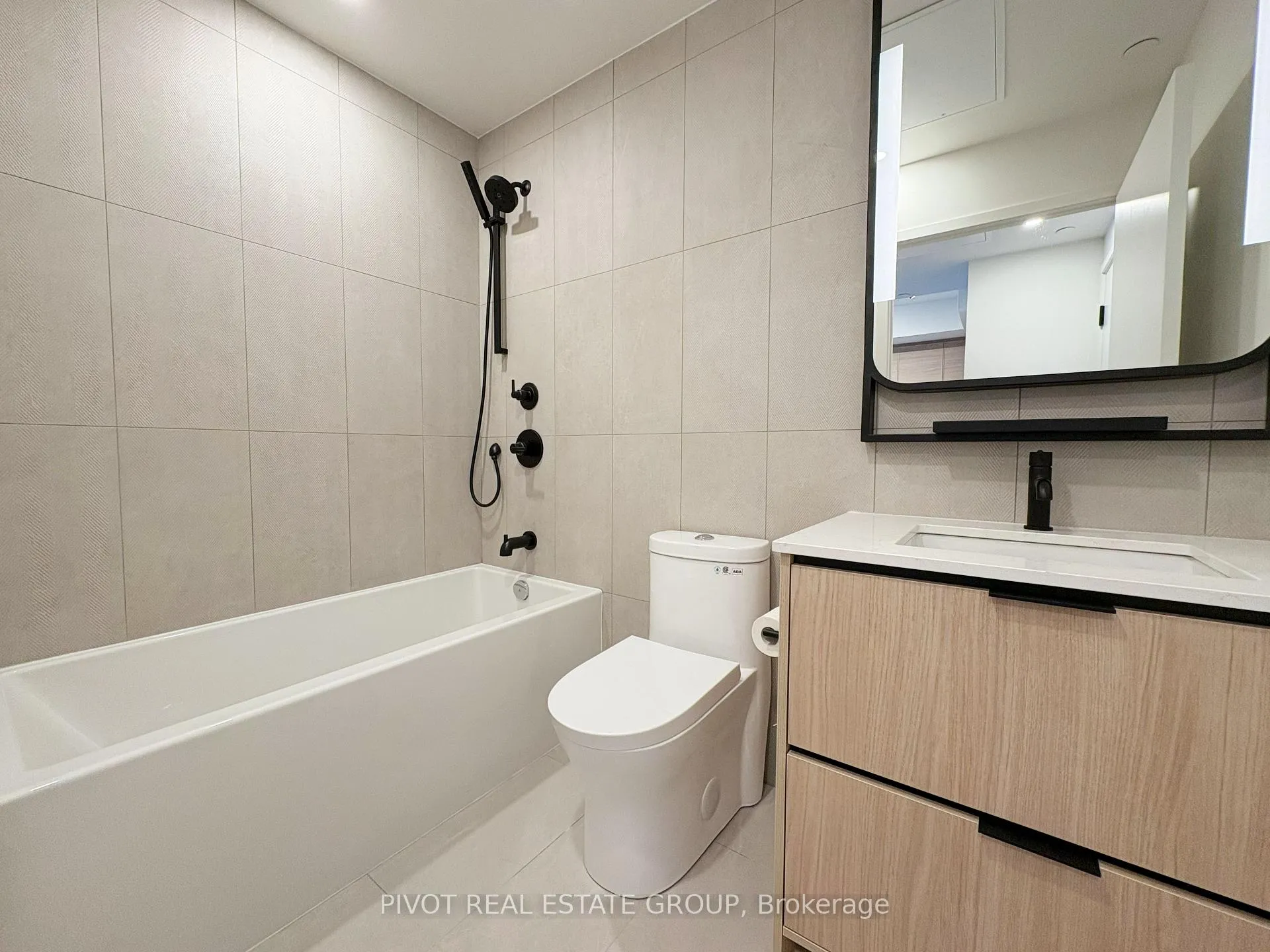 Photo 14 of Unit 902, 1050 Eastern Avenue, Toronto, The Beaches — HOMEH
