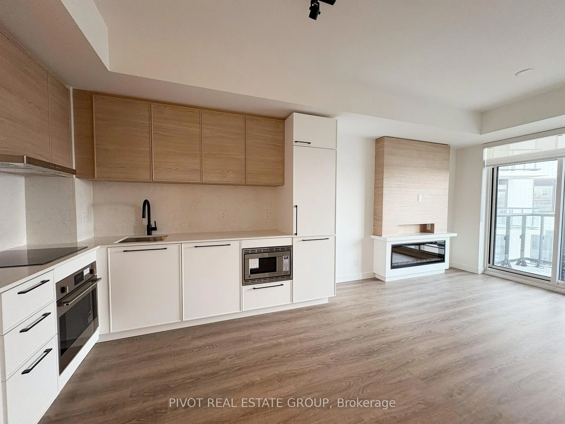 Photo 15 of Unit 902, 1050 Eastern Avenue, Toronto, The Beaches — HOMEH