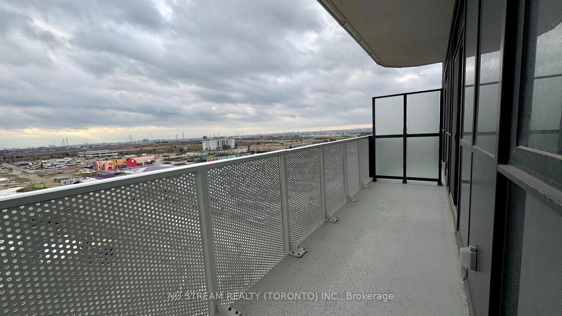 Photo 12 of Unit 805, 195 Commerce Street, Vaughan, Vaughan Corporate Centre — HOMEH