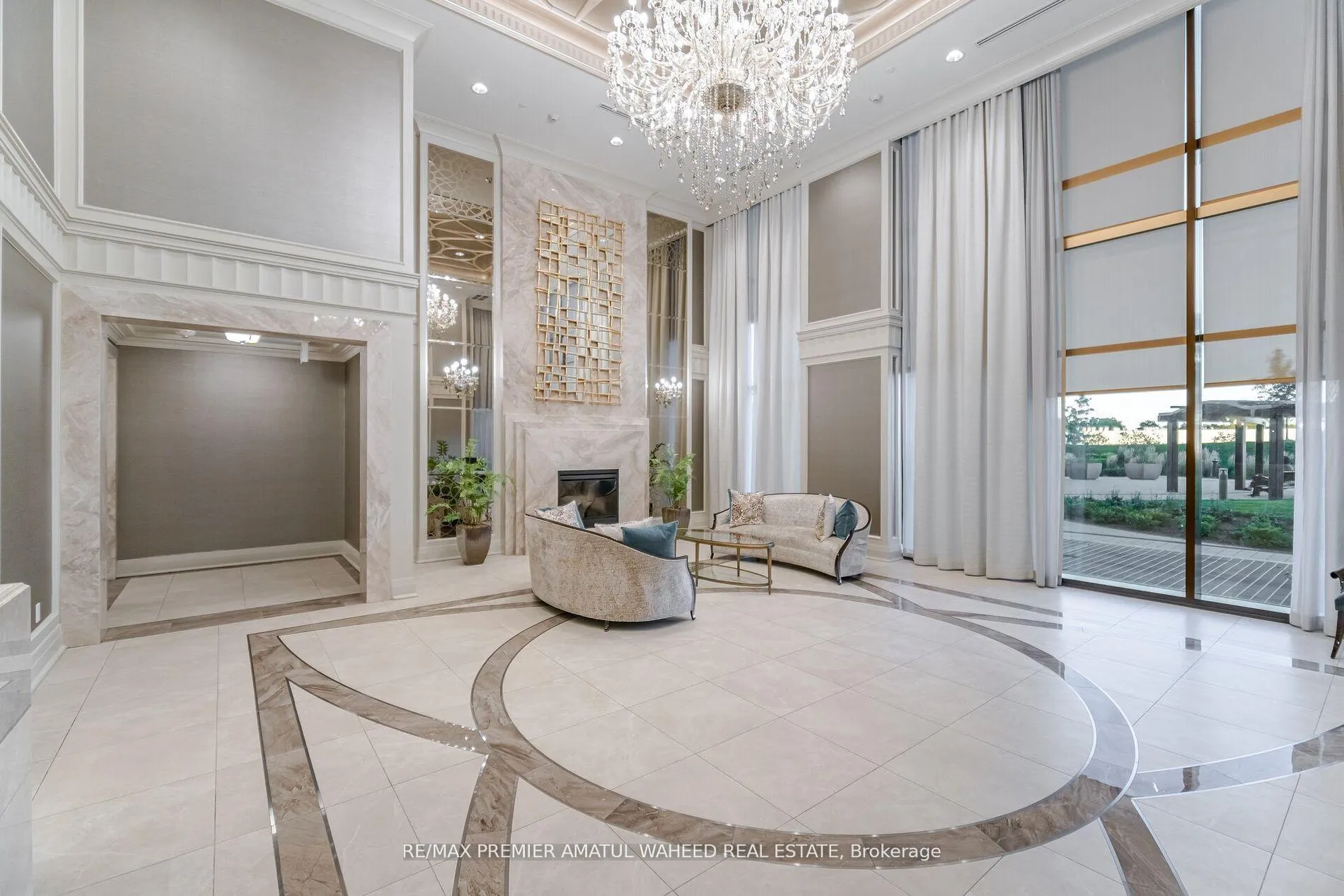 Photo 3 of Unit 101, 9085 Jane Street, Vaughan, Concord — HOMEH