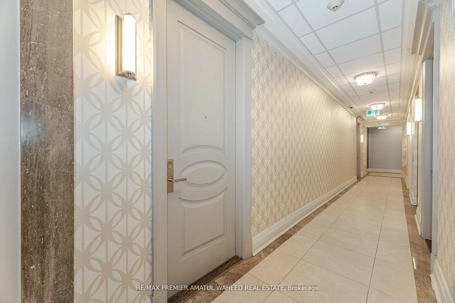 Photo 5 of Unit 101, 9085 Jane Street, Vaughan, Concord — HOMEH