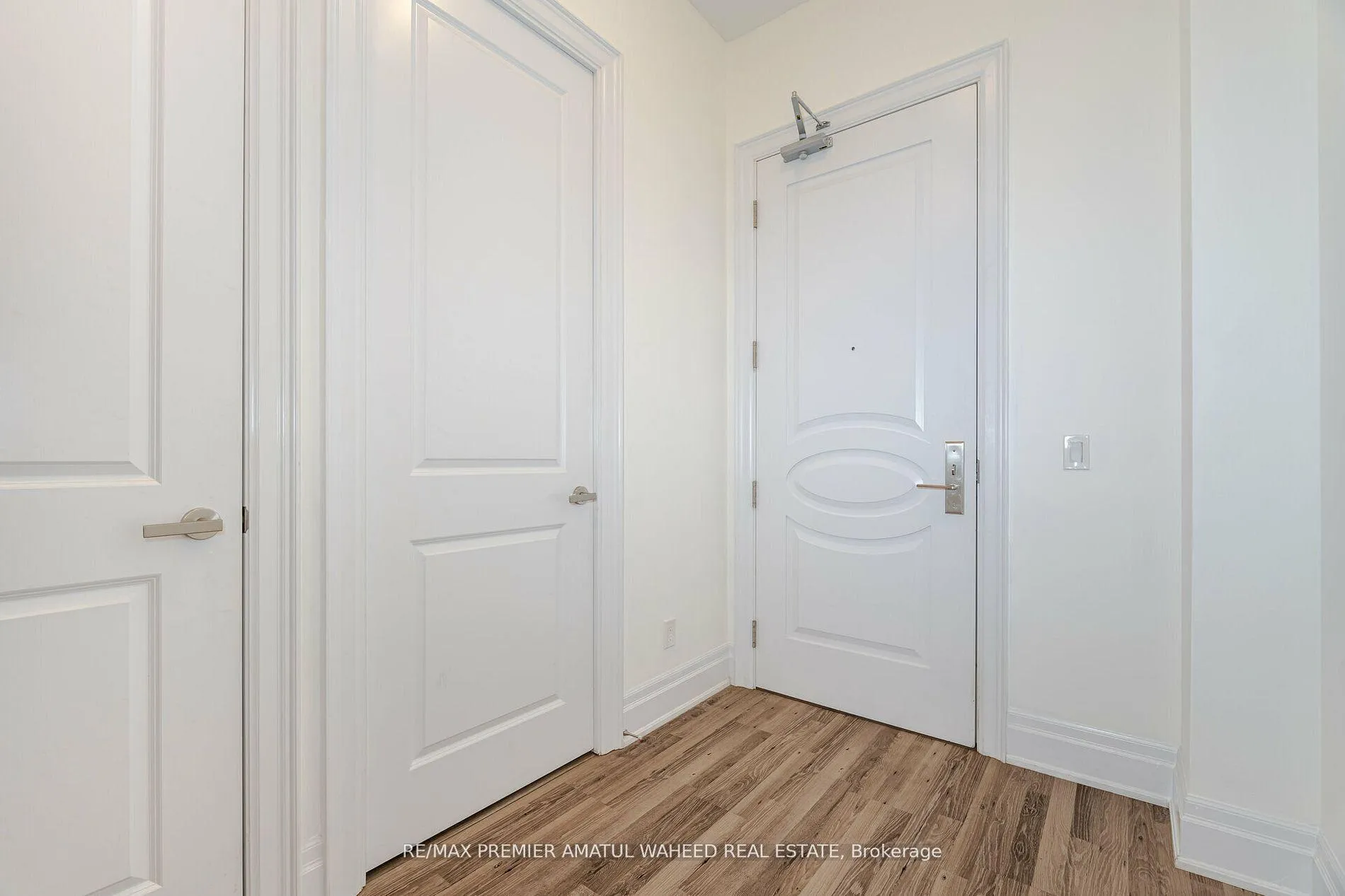 Photo 7 of Unit 101, 9085 Jane Street, Vaughan, Concord — HOMEH