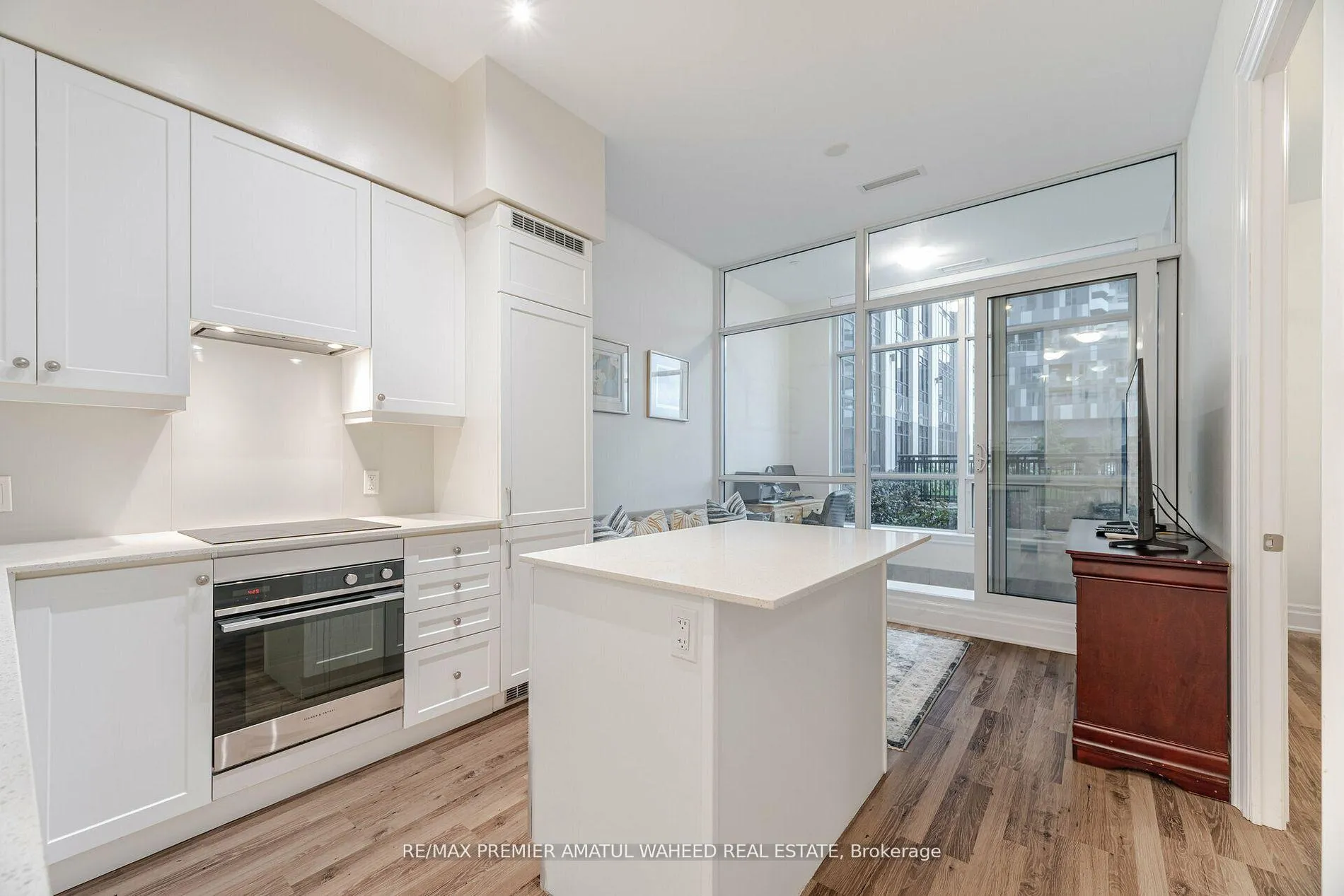 Photo 11 of Unit 101, 9085 Jane Street, Vaughan, Concord — HOMEH