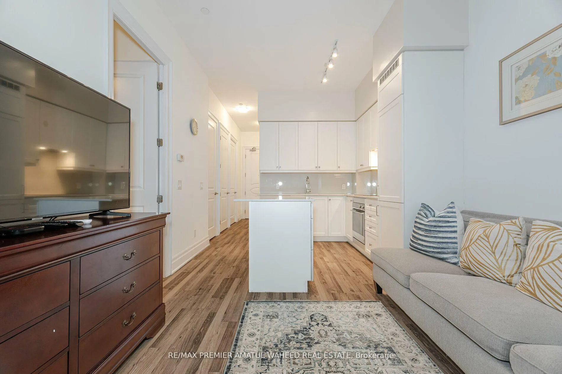 Photo 15 of Unit 101, 9085 Jane Street, Vaughan, Concord — HOMEH