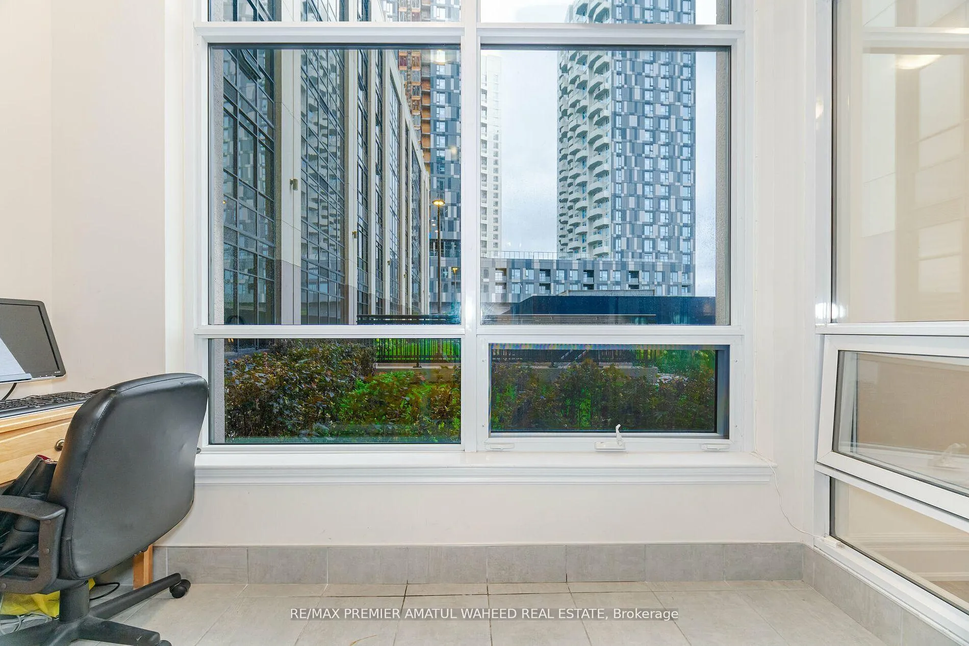 Photo 17 of Unit 101, 9085 Jane Street, Vaughan, Concord — HOMEH