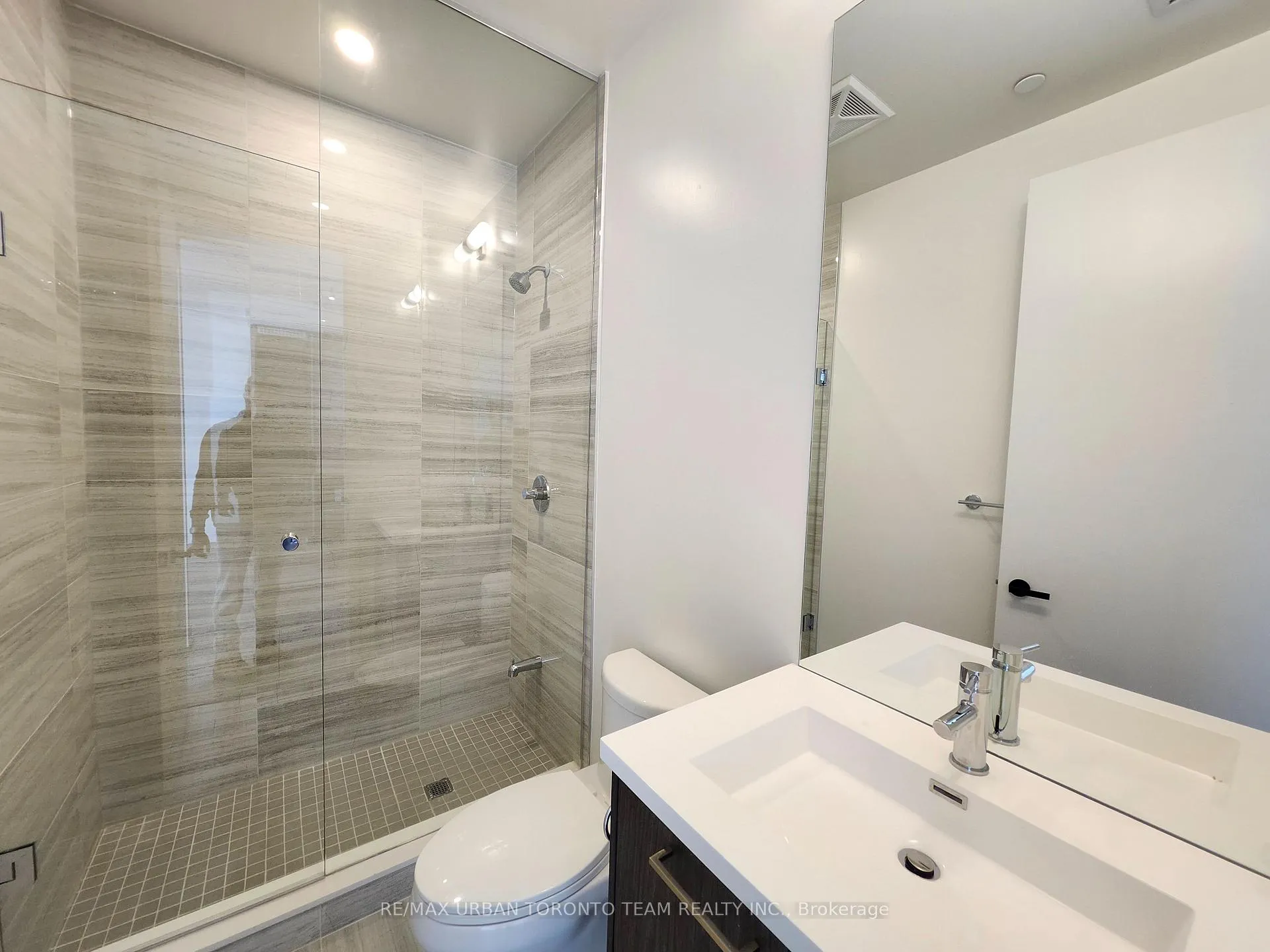 Photo 7 of Unit 4603, 28 Interchange Way, Vaughan, Vaughan Corporate Centre — HOMEH