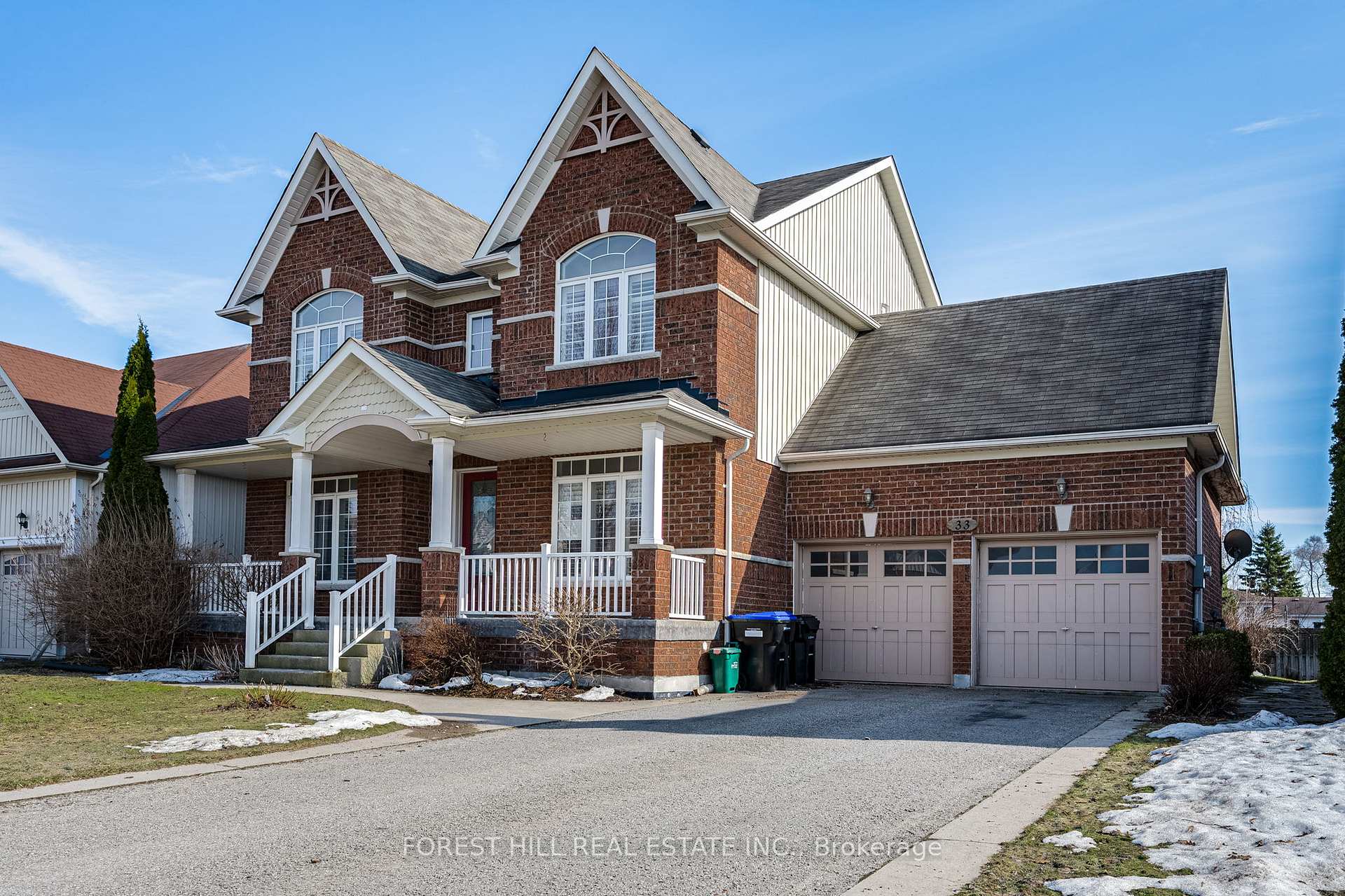 Front of 33 Collier Crescent