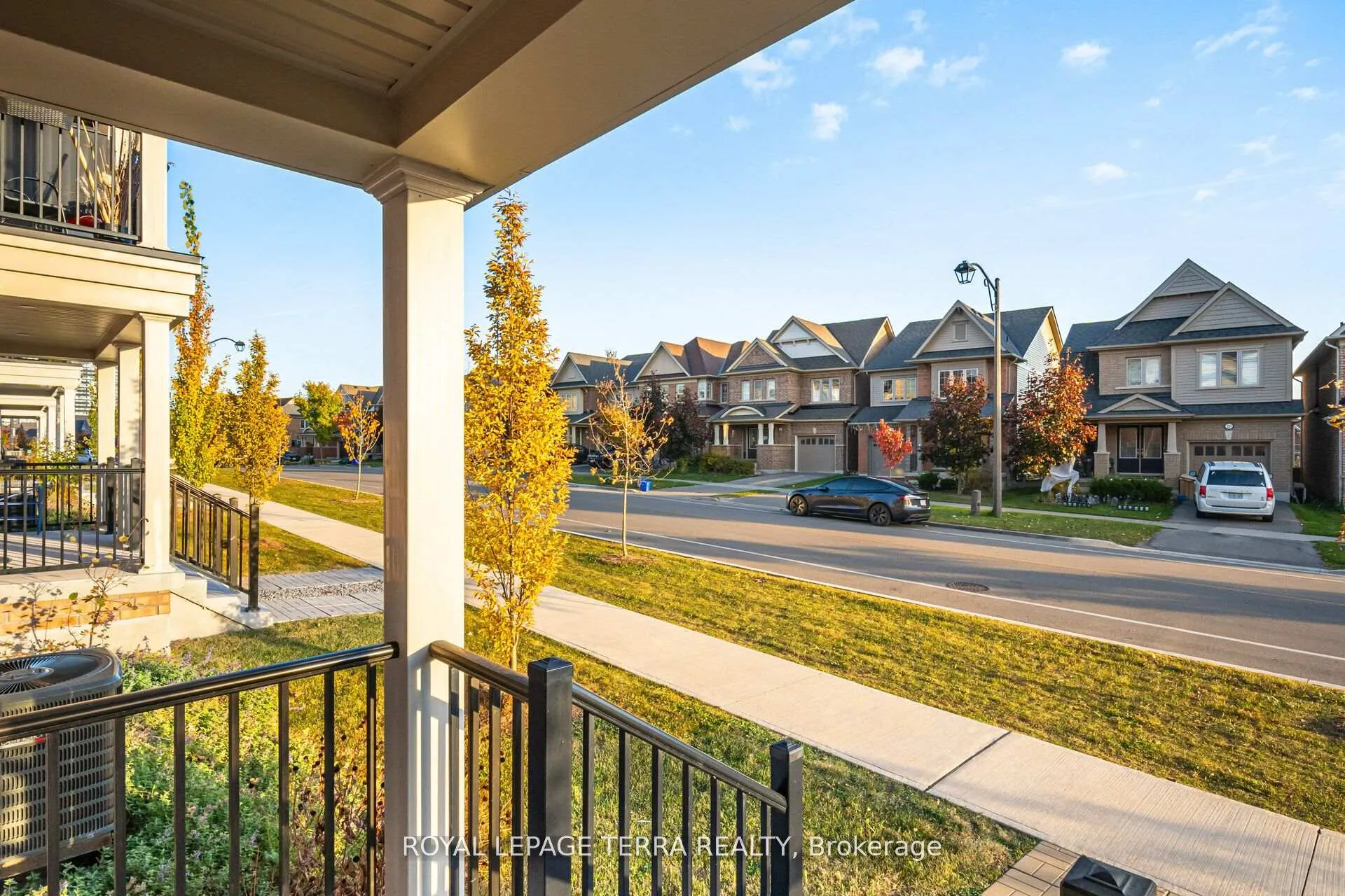 Photo 38 of 199 Royal Northern Path, Oshawa, Windfields — HOMEH