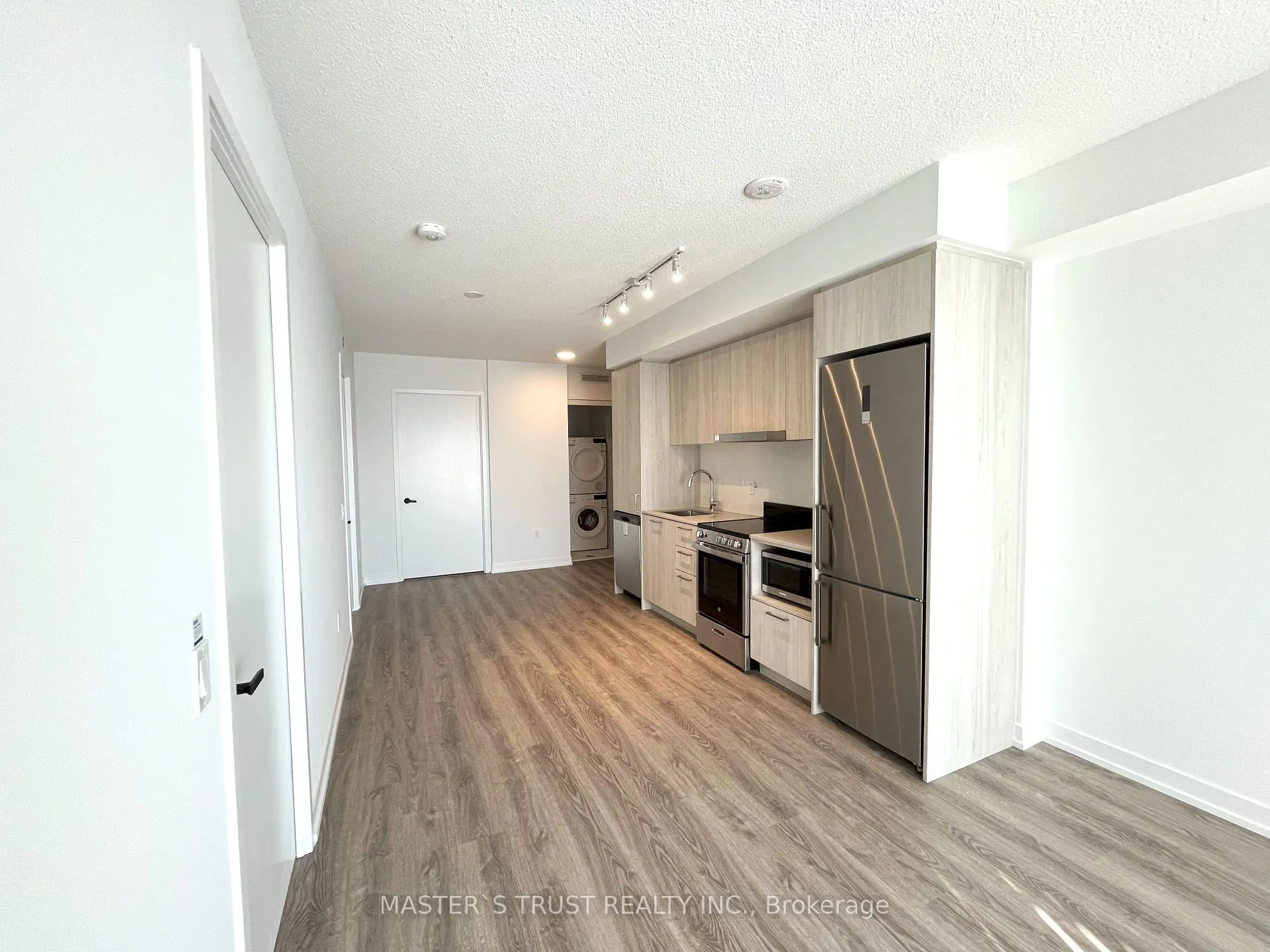 Photo 9 of Unit 906, 195 Commerce Street, Vaughan, Vaughan Corporate Centre — HOMEH