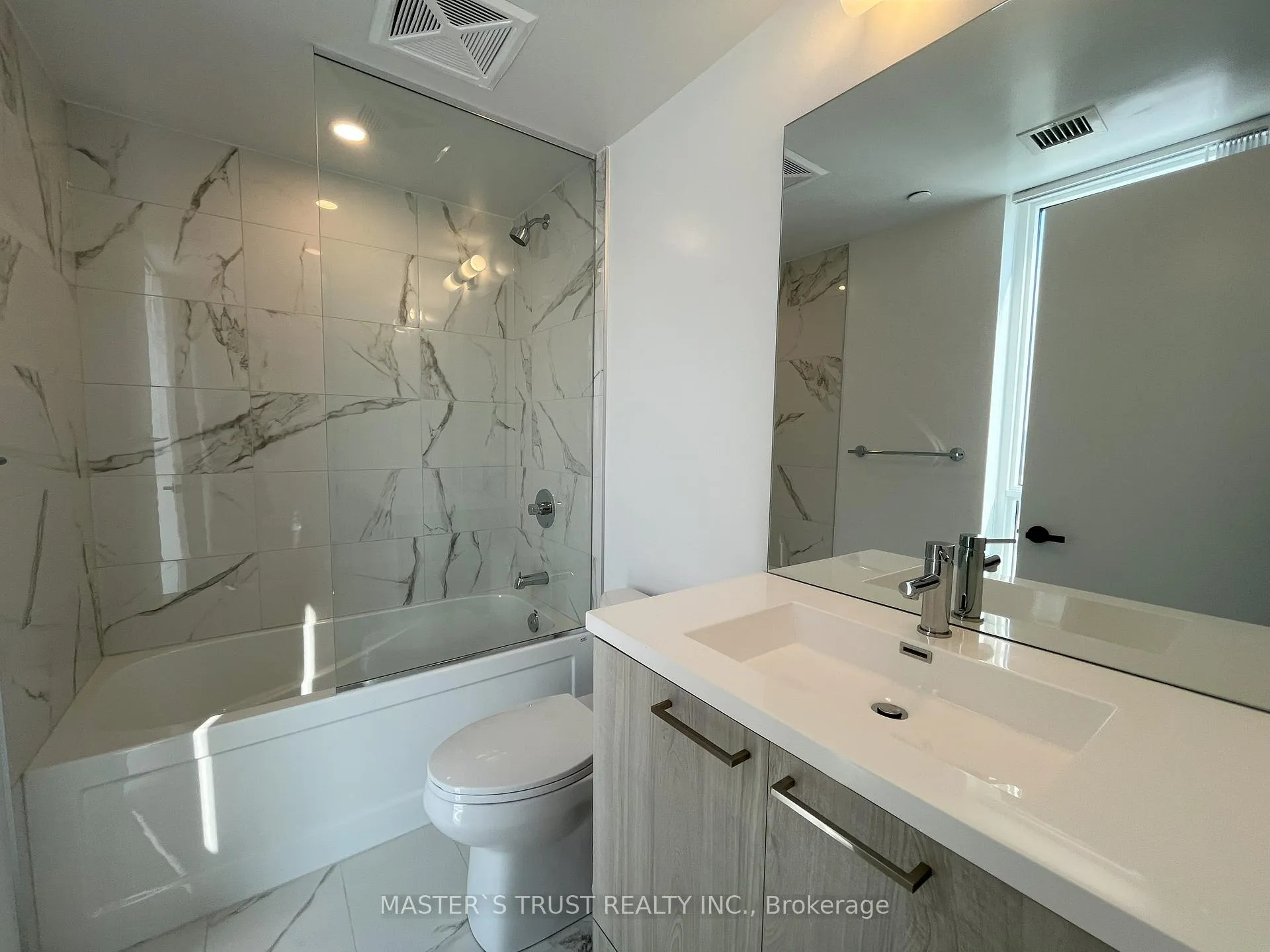 Photo 13 of Unit 906, 195 Commerce Street, Vaughan, Vaughan Corporate Centre — HOMEH