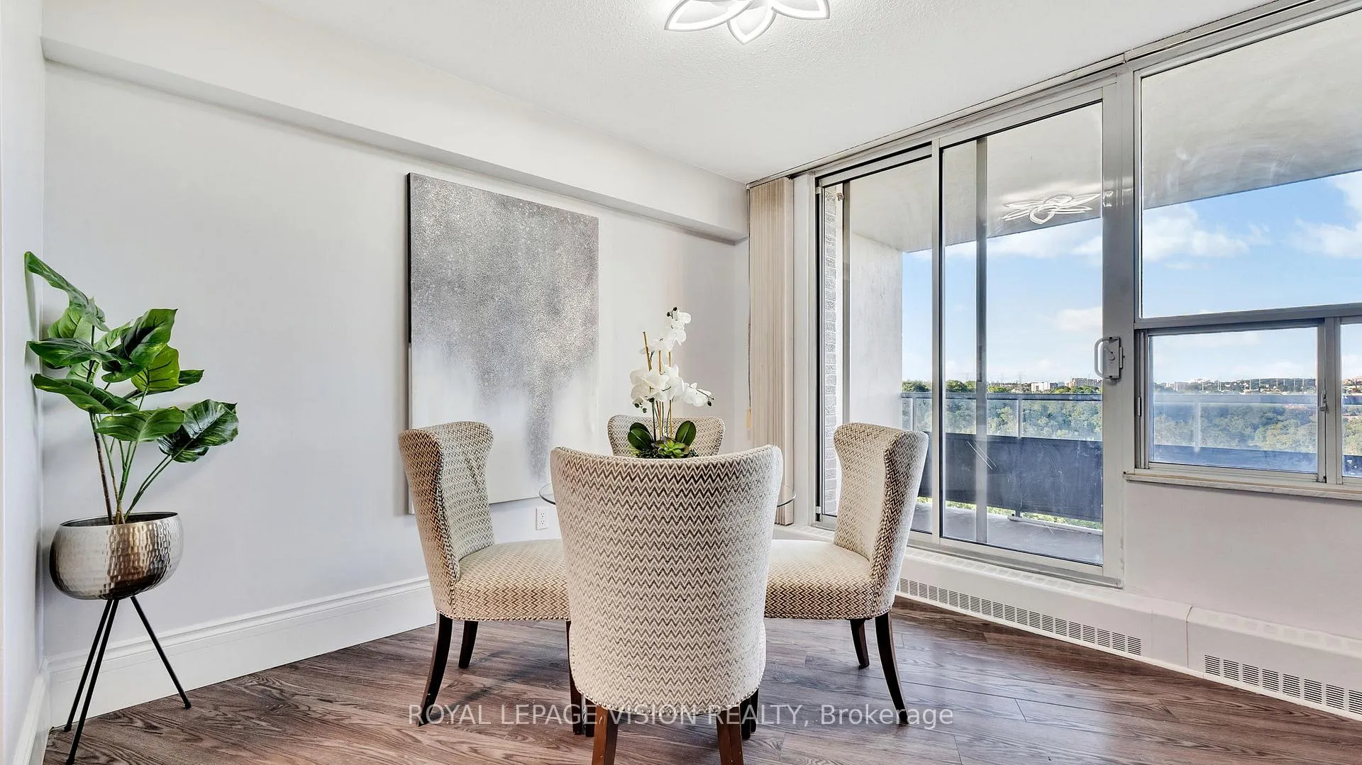 Photo 17 of Unit 801, 5 Vicora Linkway, Toronto, Flemingdon Park — HOMEH