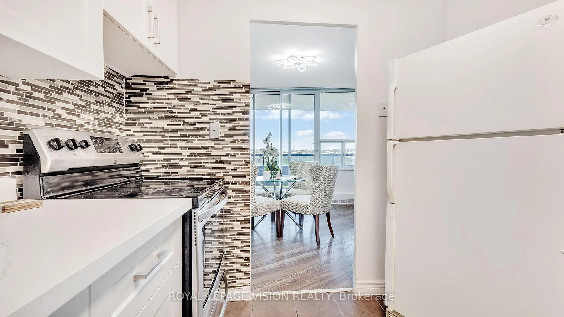 Photo 21 of Unit 801, 5 Vicora Linkway, Toronto, Flemingdon Park — HOMEH