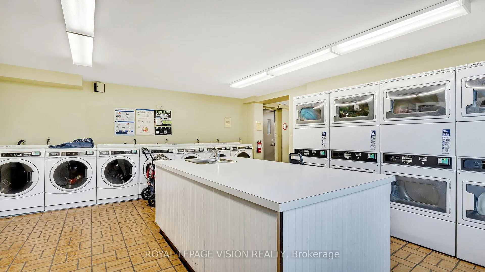 Photo 47 of Unit 801, 5 Vicora Linkway, Toronto, Flemingdon Park — HOMEH