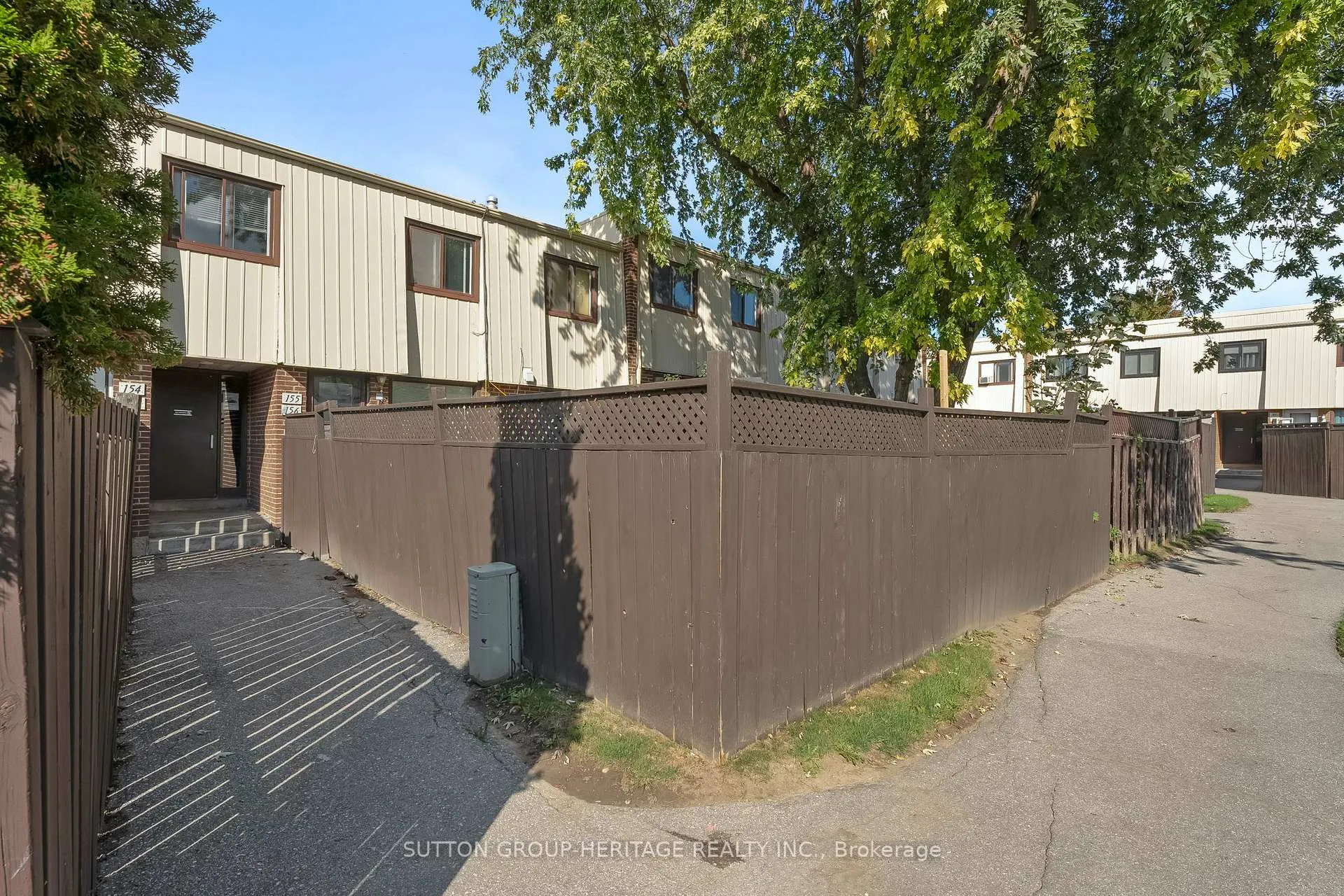Photo 3 of Unit 154, 1100 Oxford Street, Oshawa, Lakeview — HOMEH
