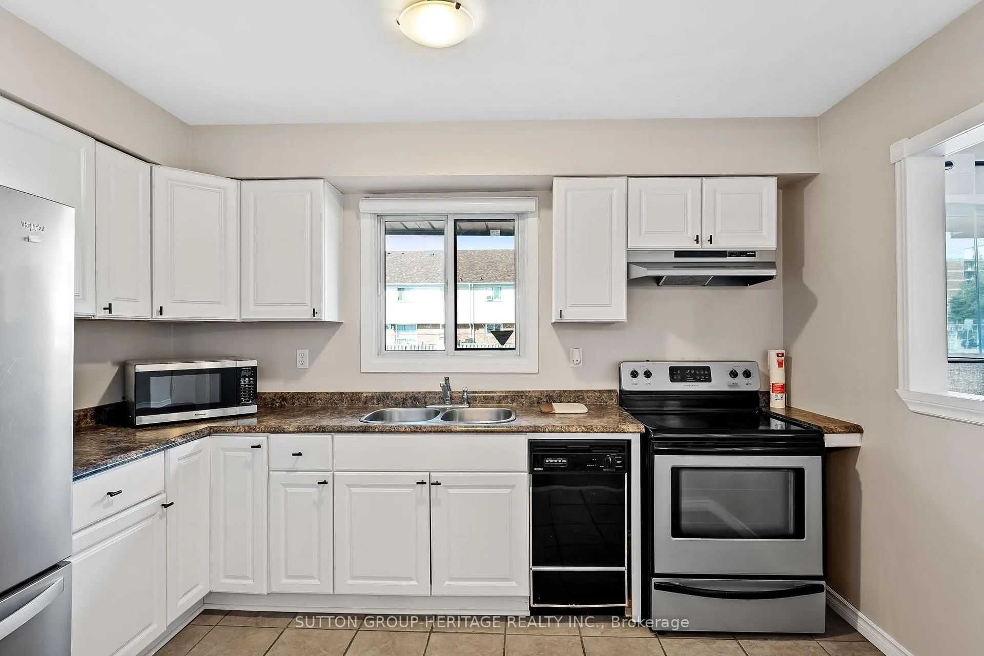Photo 13 of Unit 154, 1100 Oxford Street, Oshawa, Lakeview — HOMEH