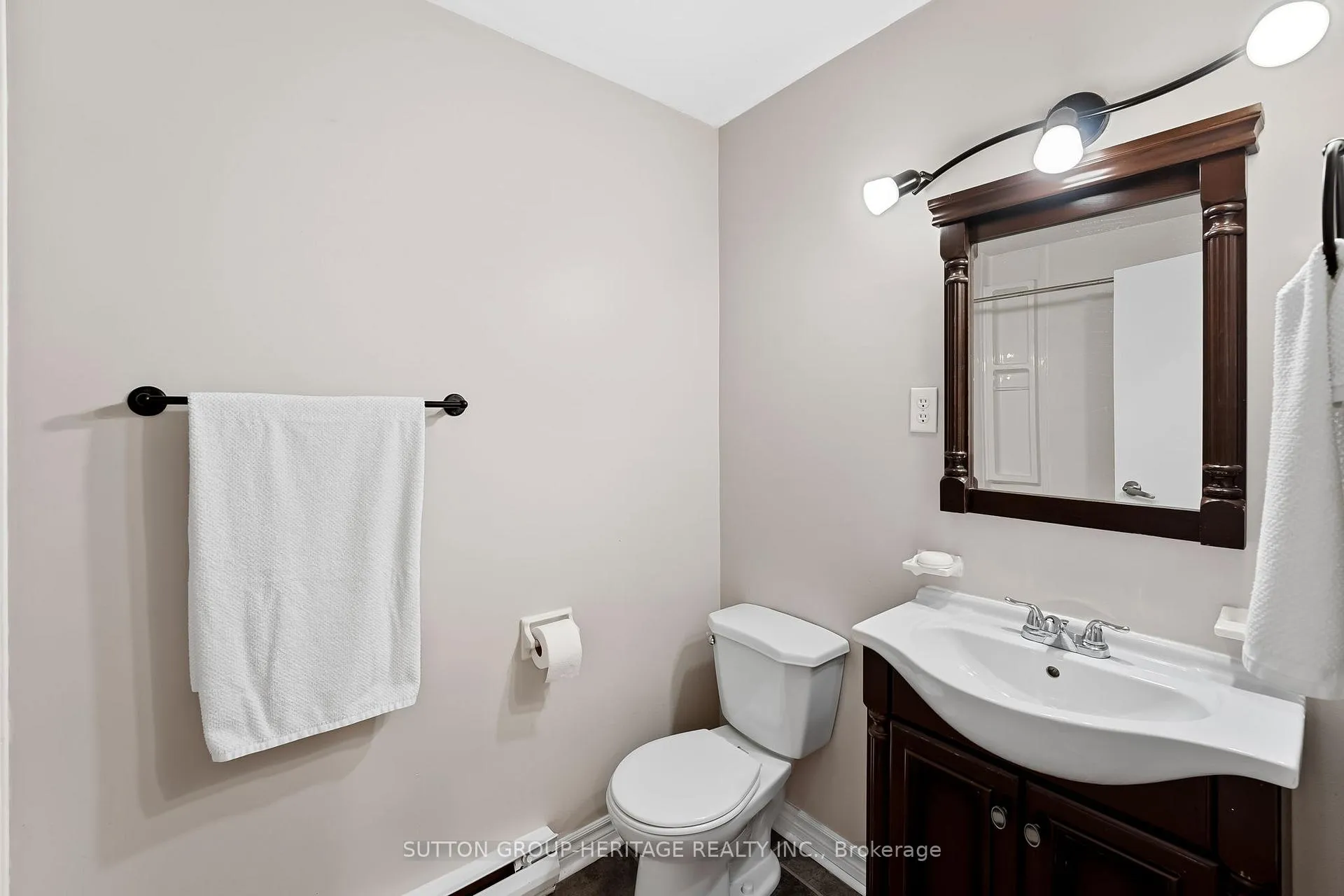 Photo 23 of Unit 154, 1100 Oxford Street, Oshawa, Lakeview — HOMEH