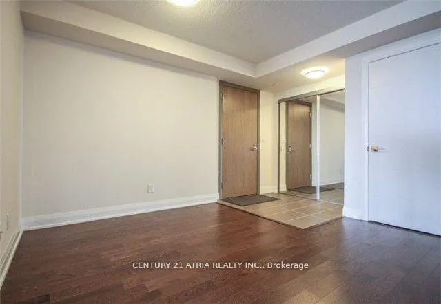 Photo 4 of Unit 1807, 18 Uptown Drive, Markham, Unionville — HOMEH