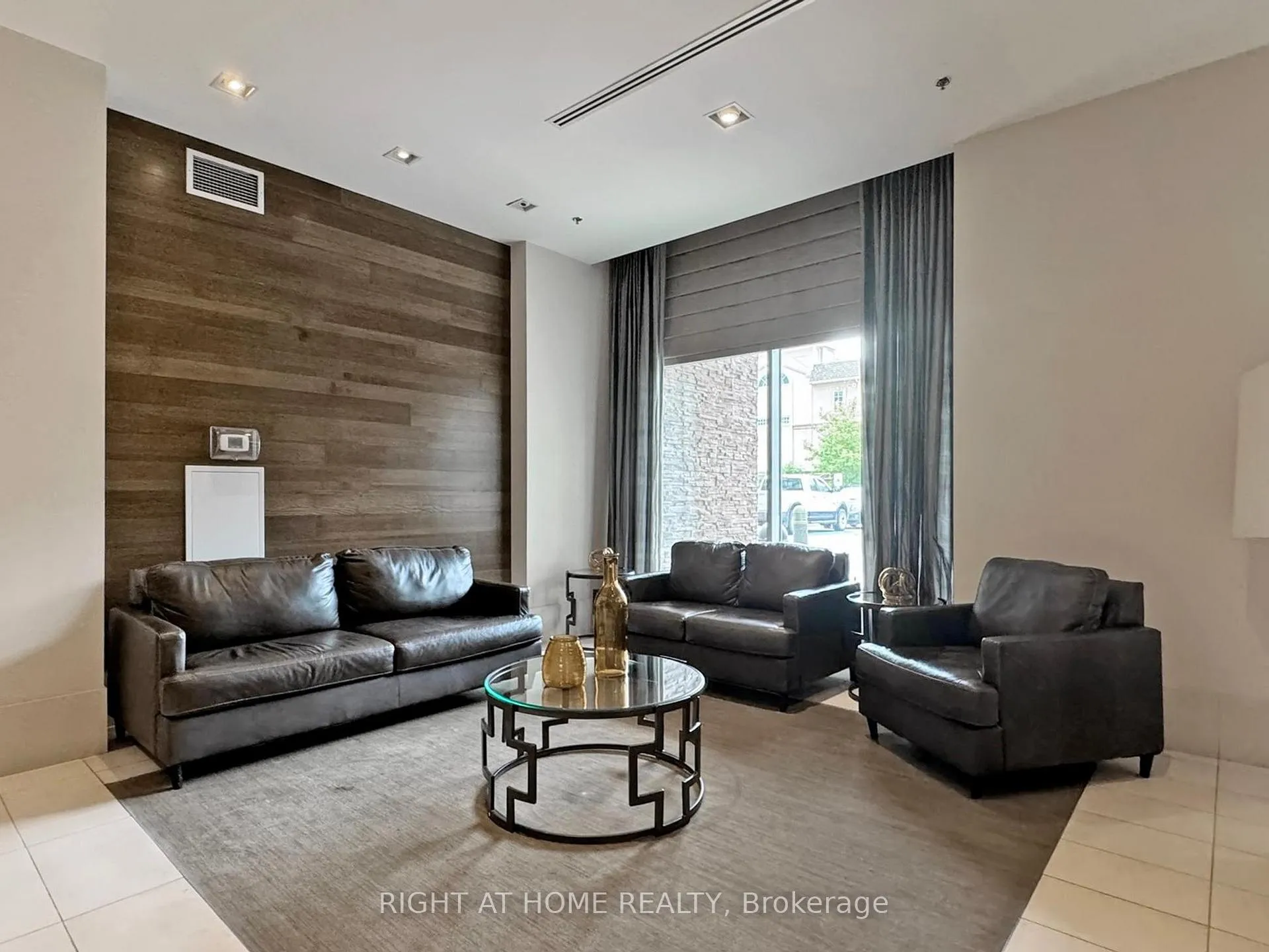 Photo 9 of Unit 405, 1215 Bayly Street, Pickering, Bay Ridges — HOMEH