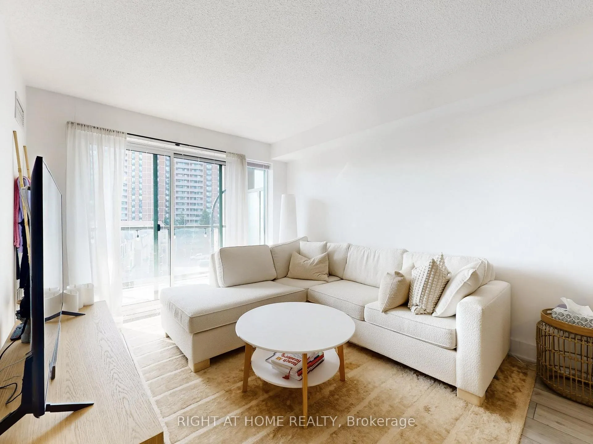 Photo 11 of Unit 405, 1215 Bayly Street, Pickering, Bay Ridges — HOMEH