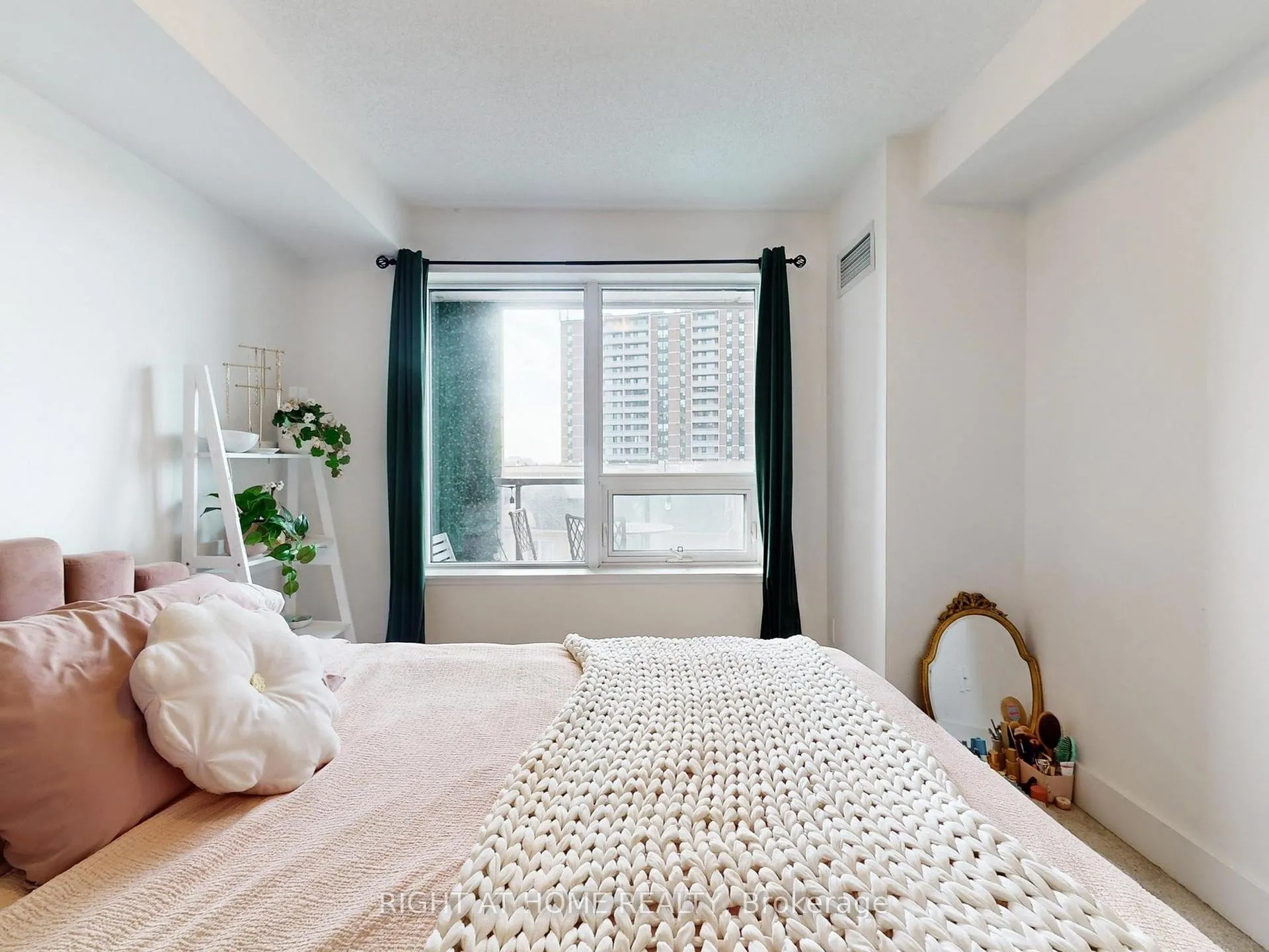 Photo 25 of Unit 405, 1215 Bayly Street, Pickering, Bay Ridges — HOMEH