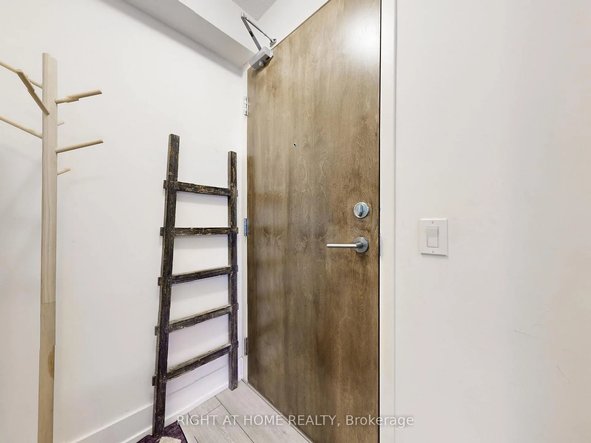 Photo 33 of Unit 405, 1215 Bayly Street, Pickering, Bay Ridges — HOMEH
