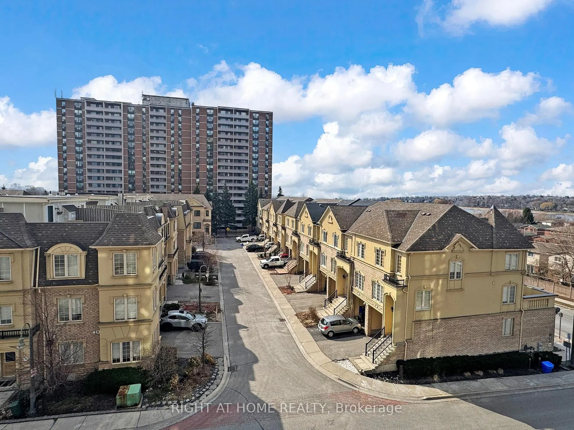 Photo 41 of Unit 405, 1215 Bayly Street, Pickering, Bay Ridges — HOMEH