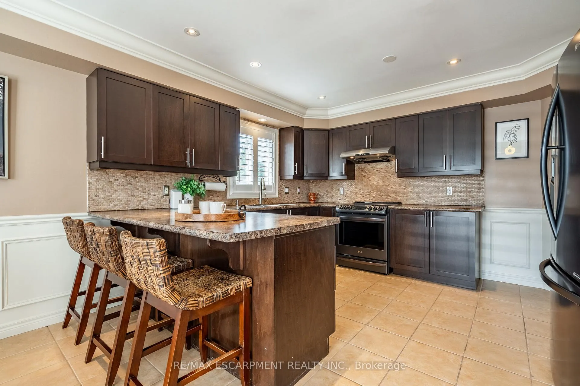Photo 9 of 281 Brigadoon Drive, Hamilton, Gourley — HOMEH