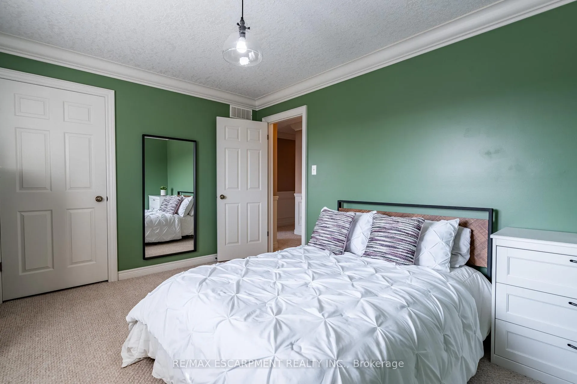 Photo 26 of 281 Brigadoon Drive, Hamilton, Gourley — HOMEH