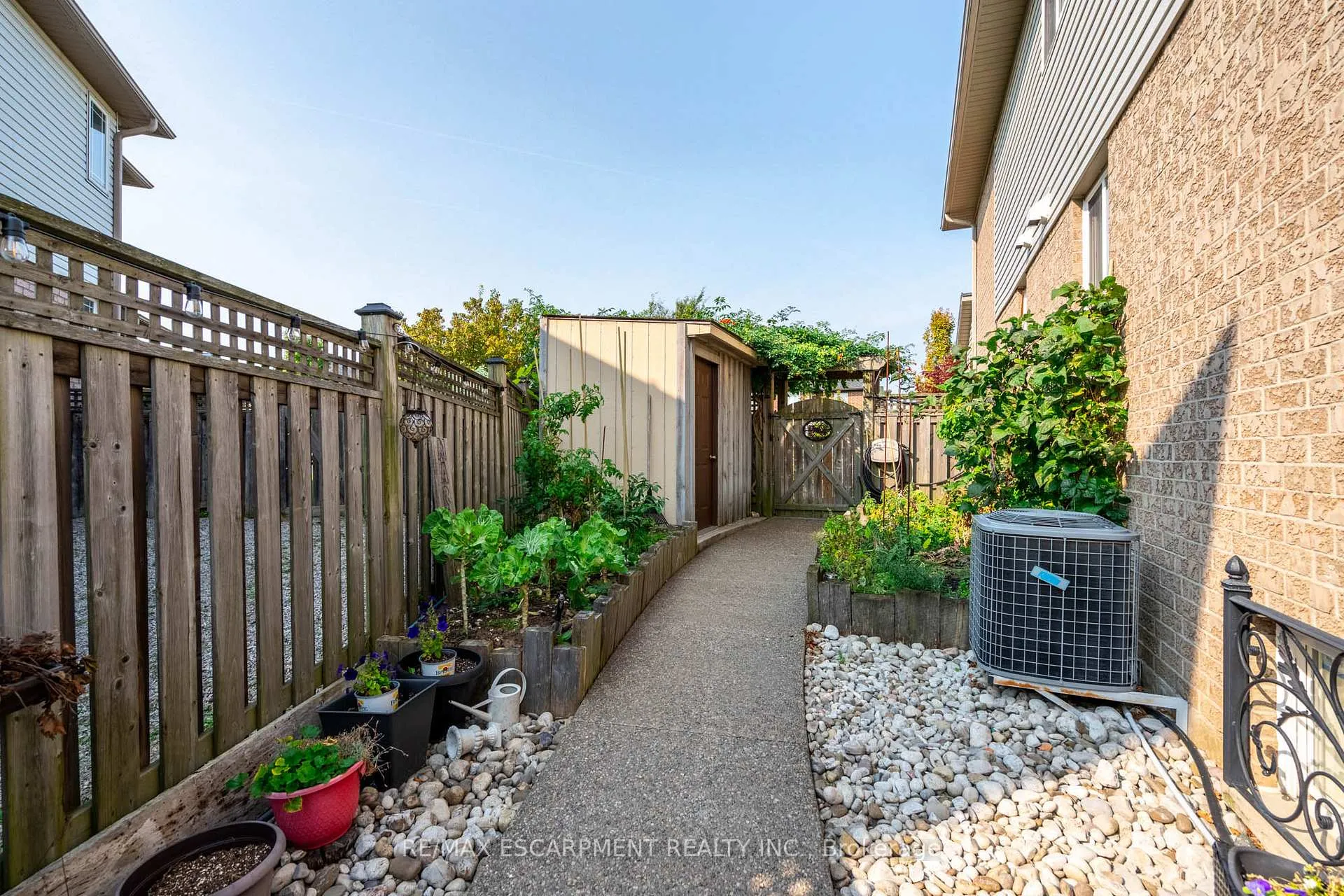 Photo 35 of 281 Brigadoon Drive, Hamilton, Gourley — HOMEH