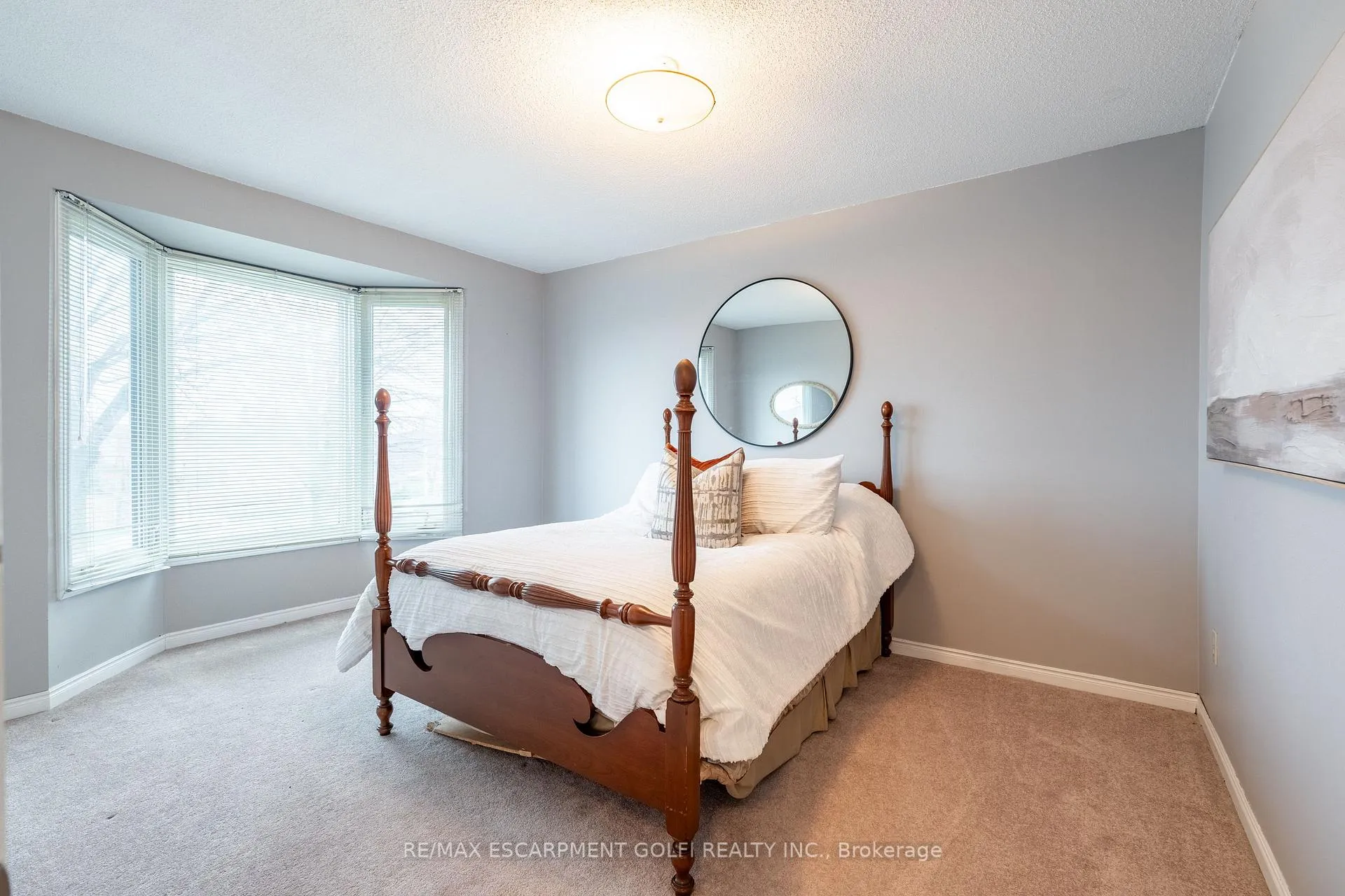 Photo 25 of 22 Cresthaven Drive, Hamilton, Stoney Creek — HOMEH