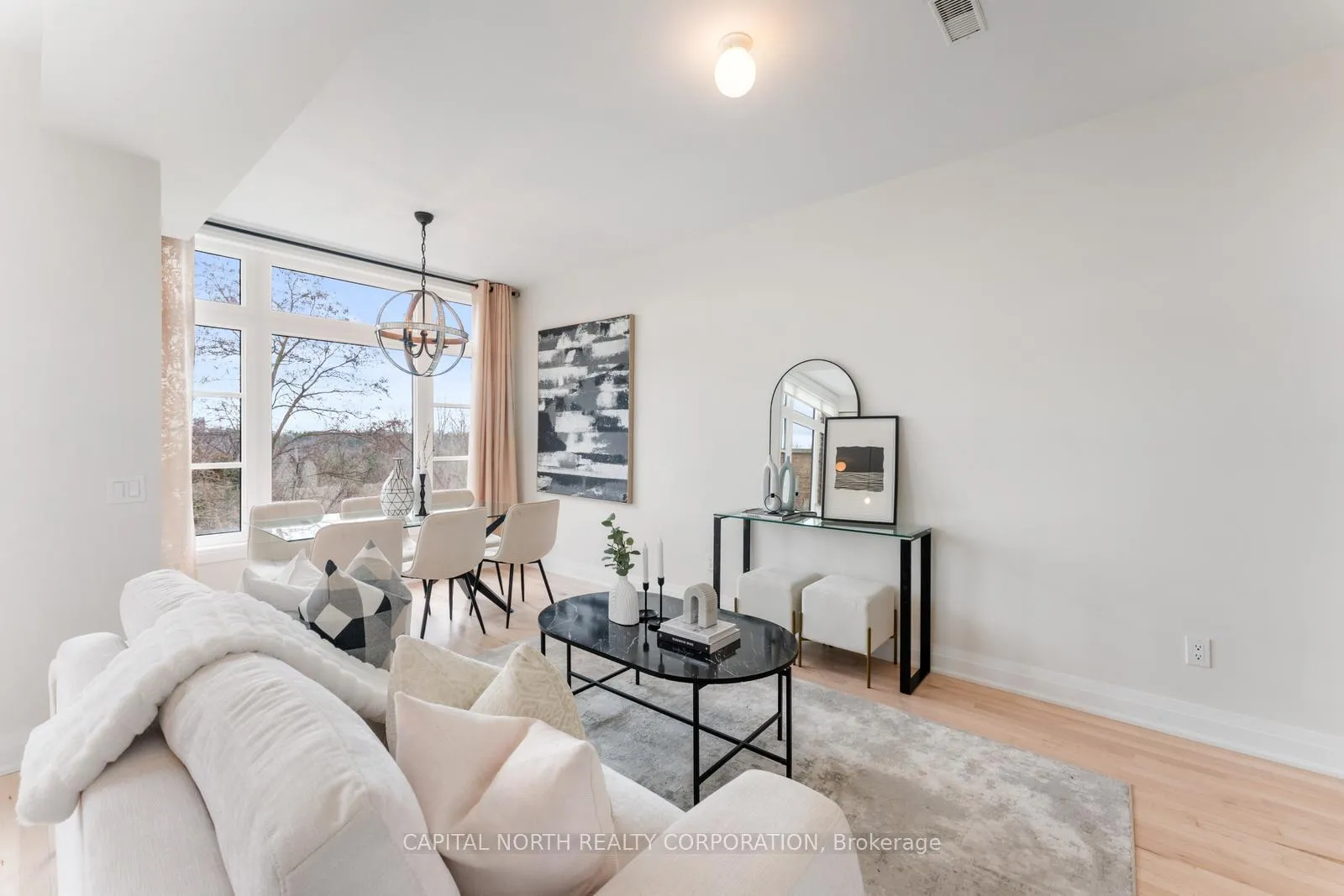 Photo 10 of Unit 24, 8169 Kipling Avenue, Vaughan, West Woodbridge — HOMEH