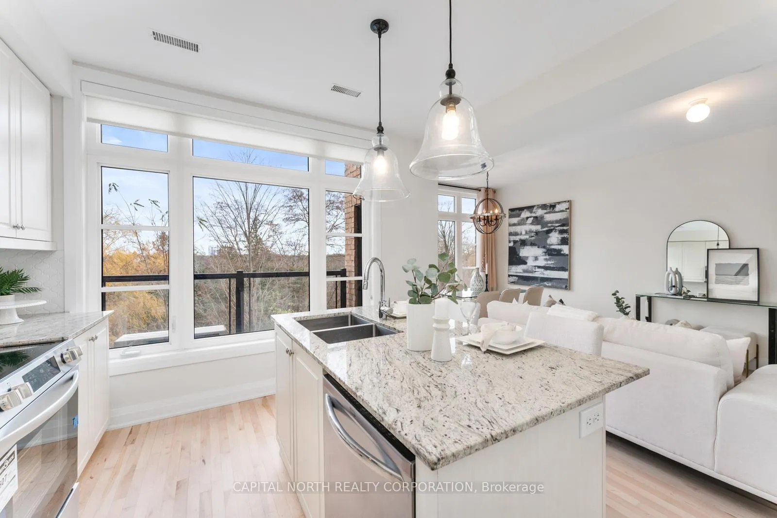 Photo 15 of Unit 24, 8169 Kipling Avenue, Vaughan, West Woodbridge — HOMEH