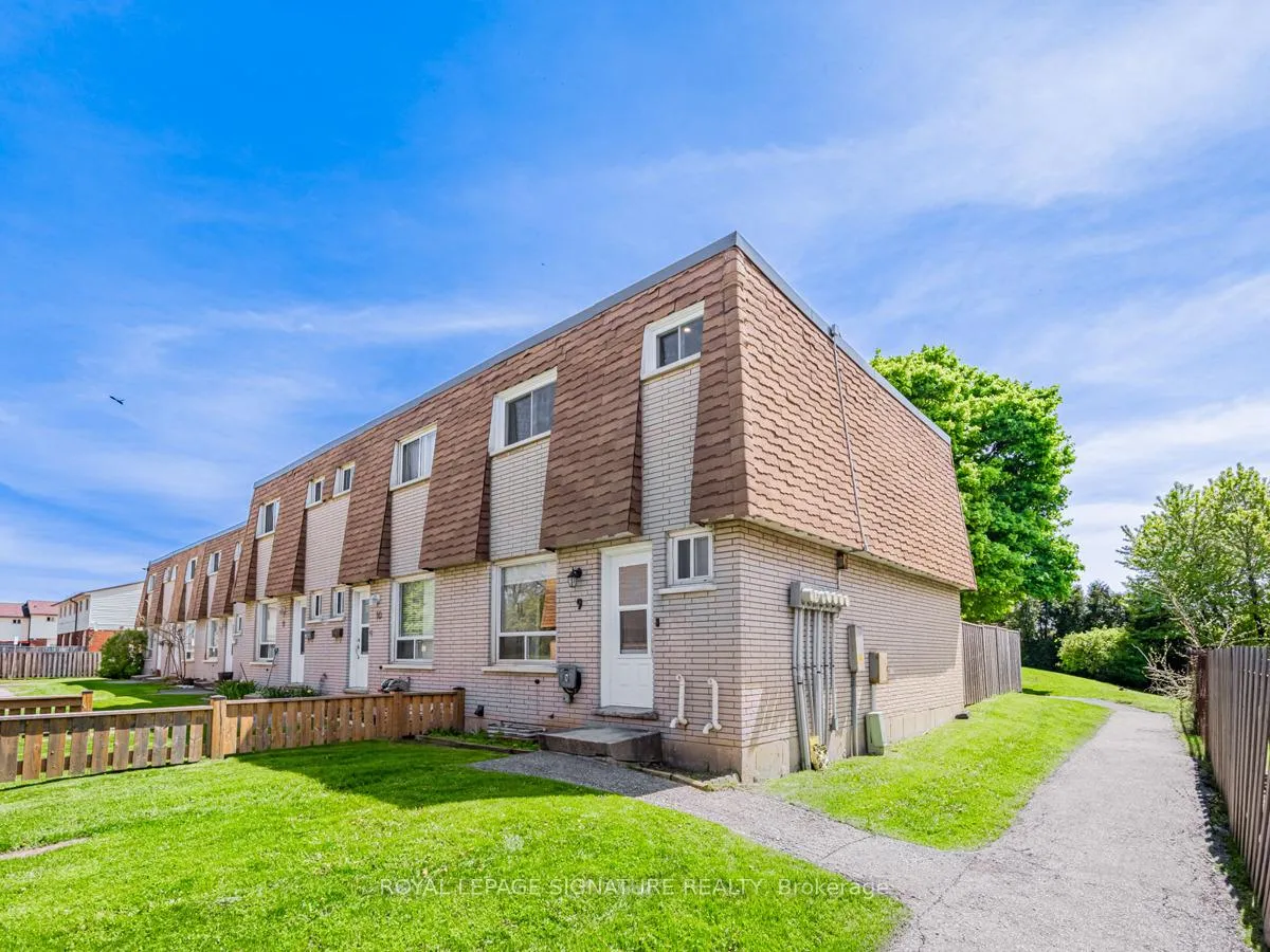 Photo 2 of Unit 9, 293 Limeridge Road W, Hamilton, Rolston — HOMEH