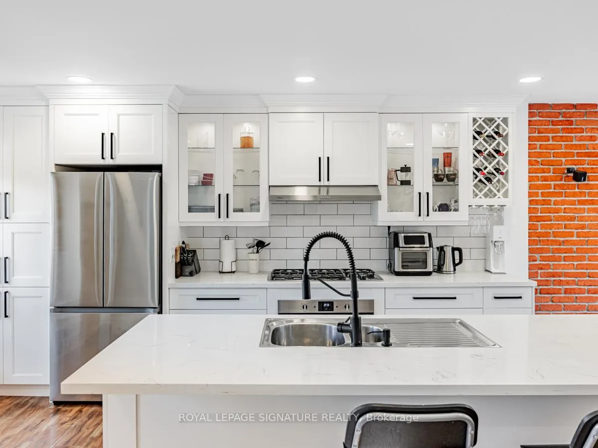 Photo 8 of Unit 9, 293 Limeridge Road W, Hamilton, Rolston — HOMEH