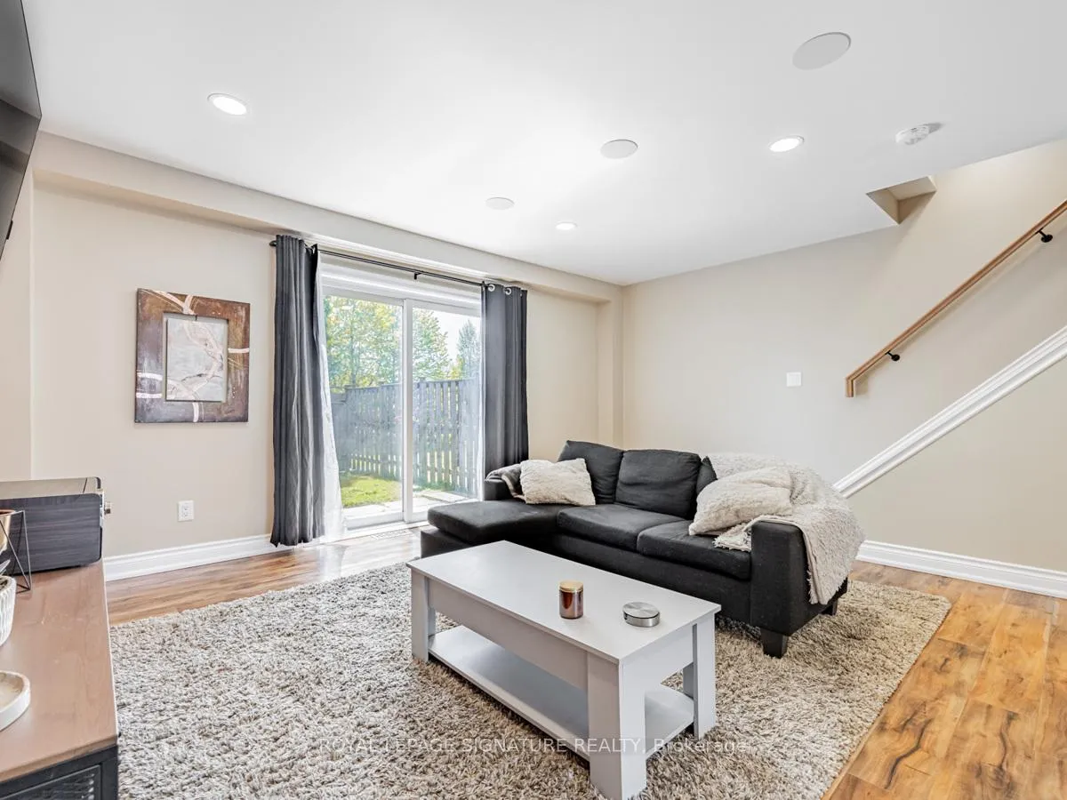 Photo 13 of Unit 9, 293 Limeridge Road W, Hamilton, Rolston — HOMEH