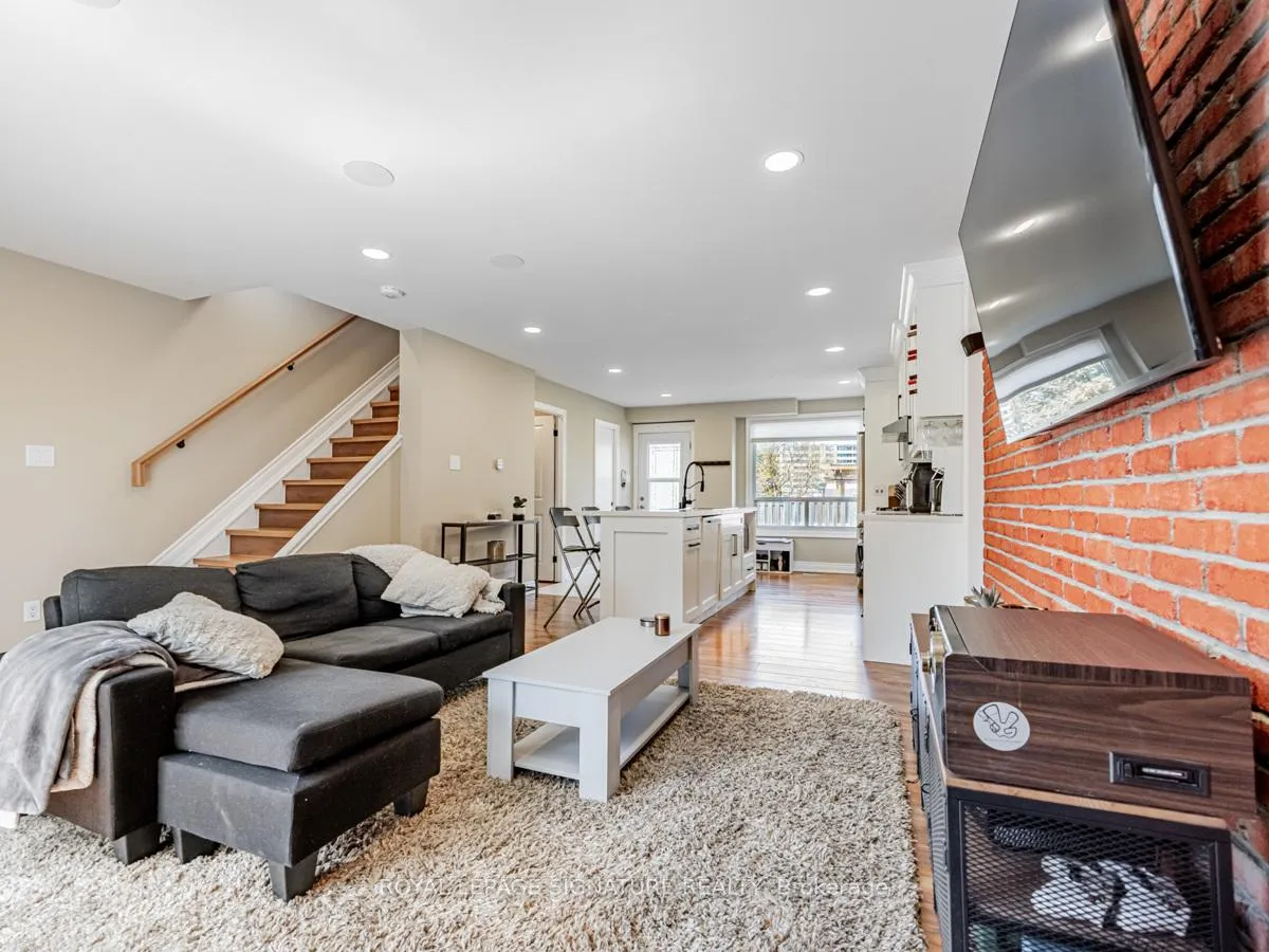 Photo 14 of Unit 9, 293 Limeridge Road W, Hamilton, Rolston — HOMEH