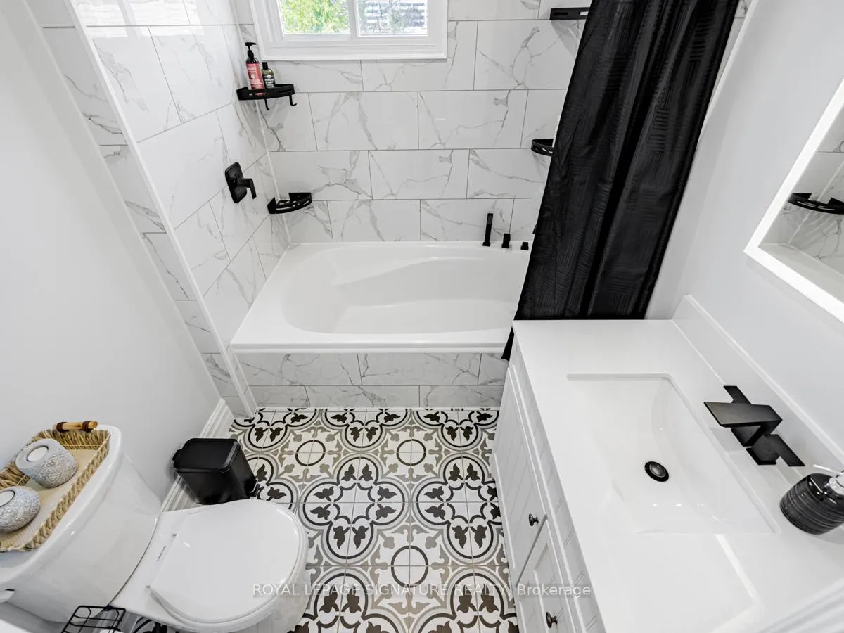 Photo 26 of Unit 9, 293 Limeridge Road W, Hamilton, Rolston — HOMEH